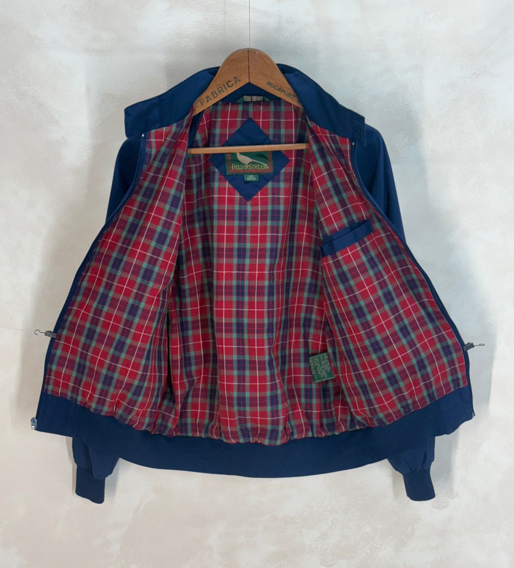 90s vintage jacket, vintage light jacket, 1990s outerwear, minimalist vintage clothing, retro 90s style, vintage streetwer