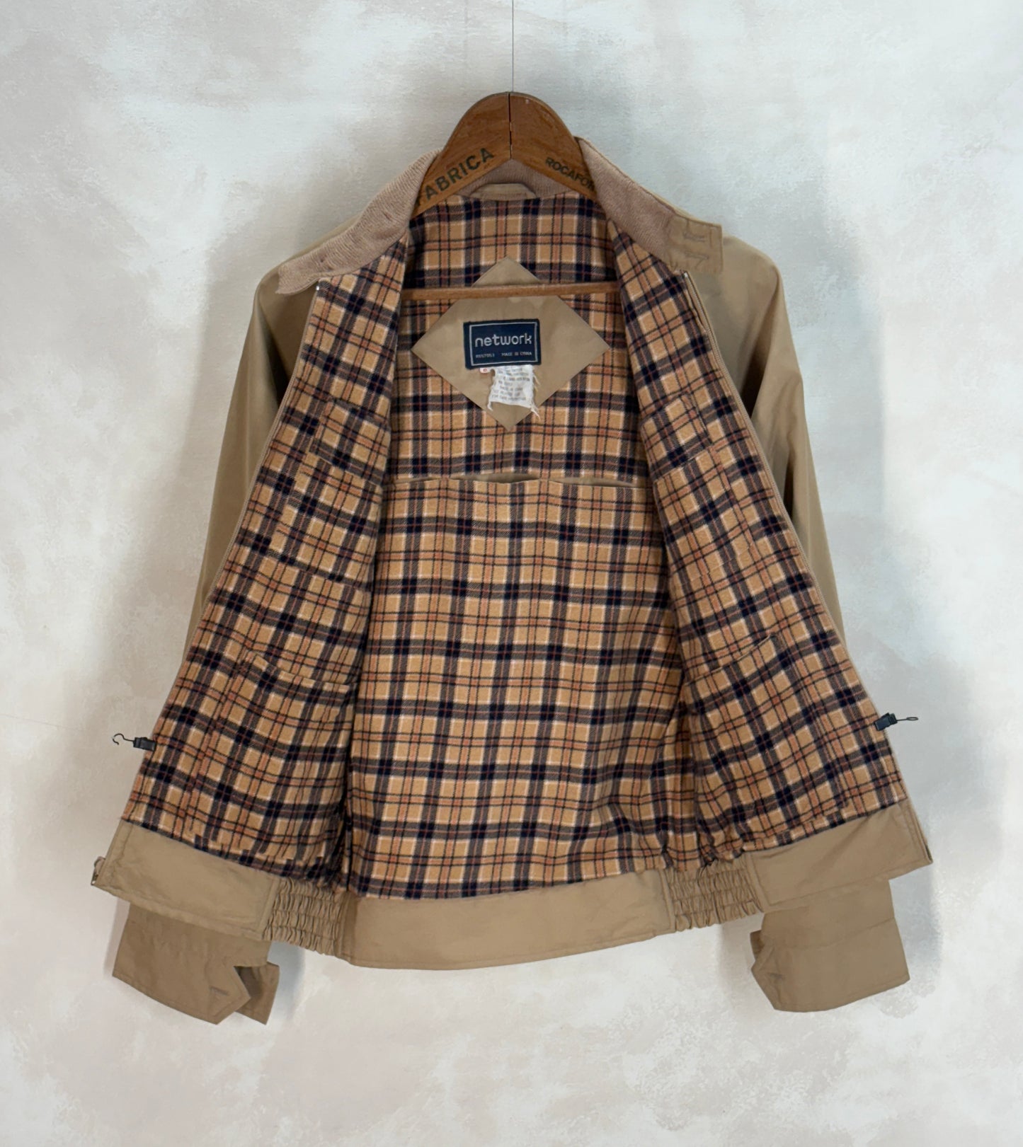 Size Small , 80s light jacket with a flannel lining - USA Vintage Bcn