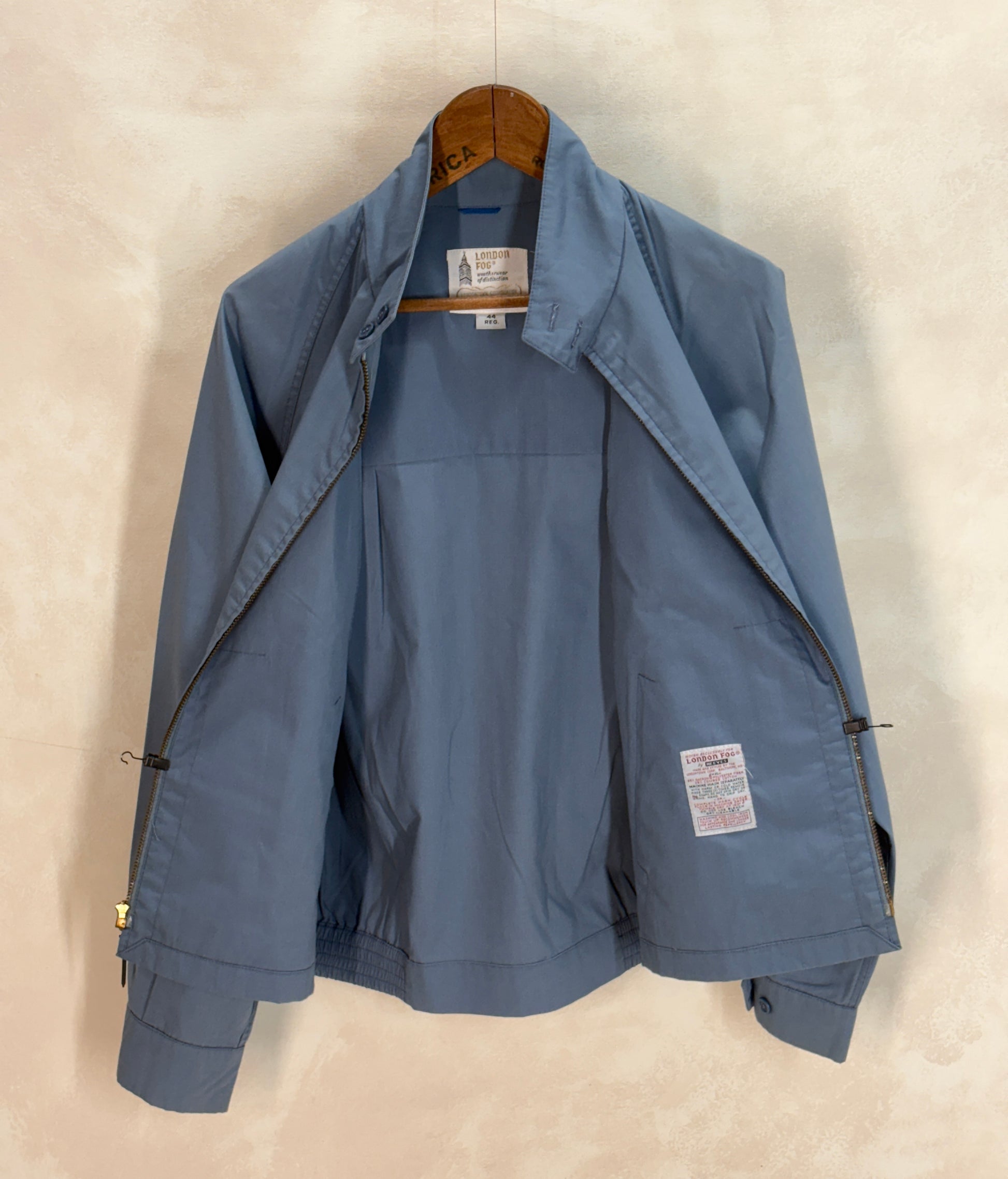 Size 44US / 54EU. 70s London Fog light jacket. Talon zipper - USA Vintage Bcn