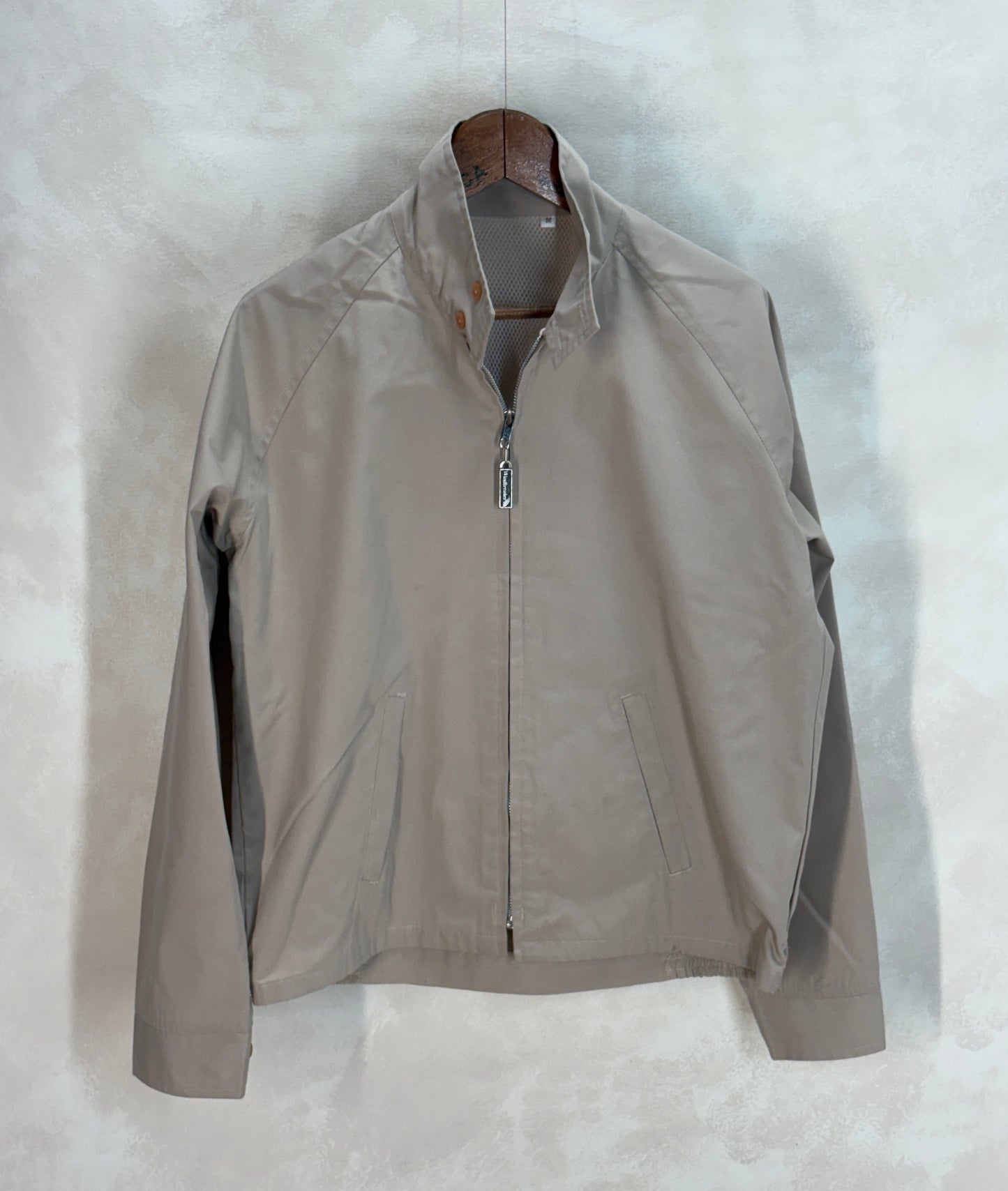 Size Large , 90s Light jacket made by Windbreaker - USA Vintage Bcn