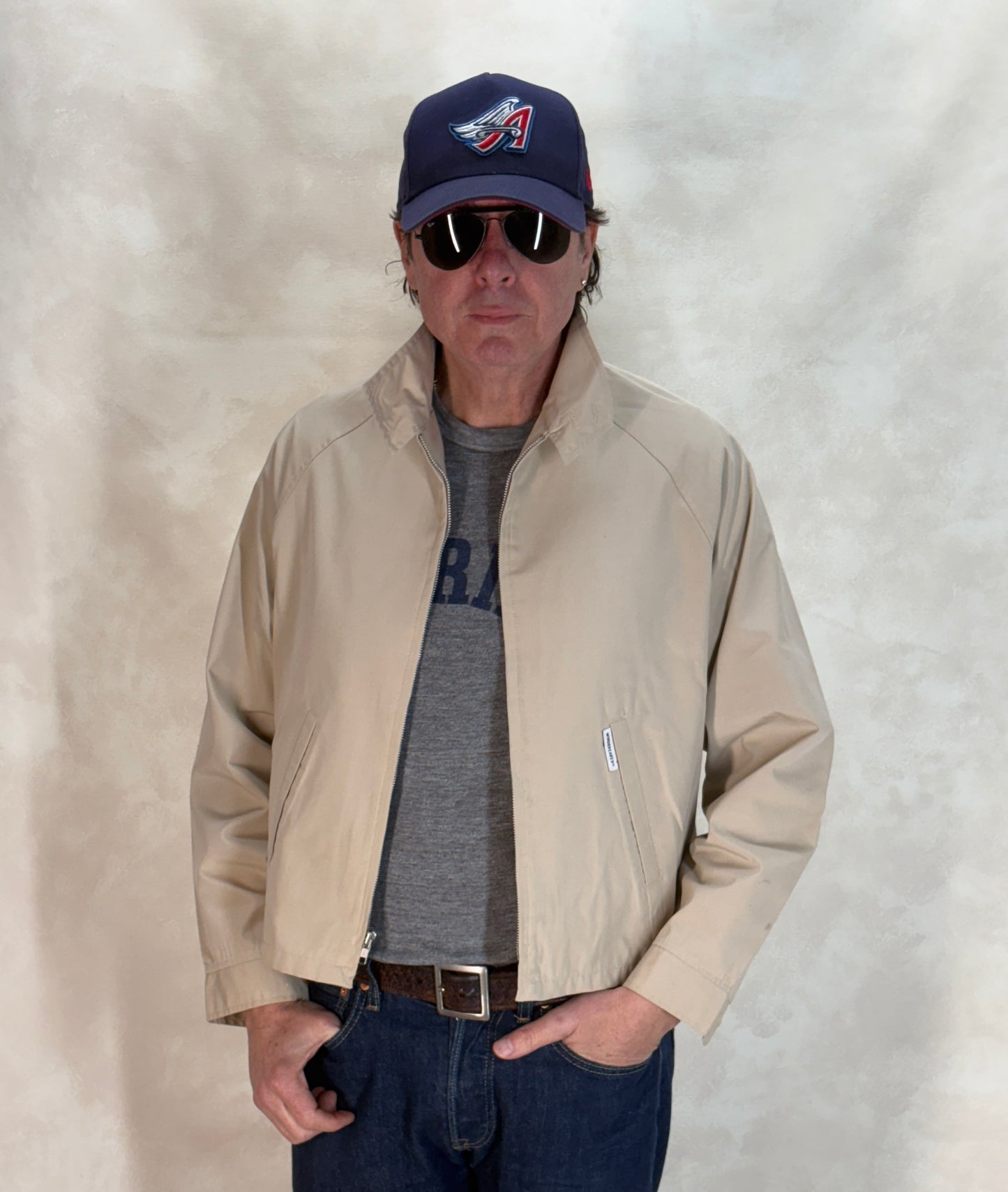 Size Med , 90s light jacket made by Windbreaker - USA Vintage Bcn