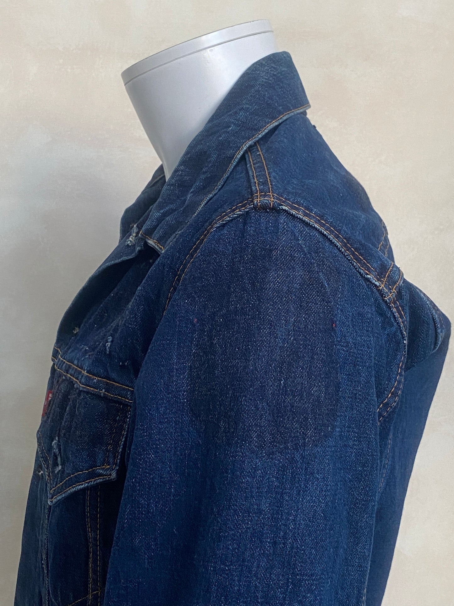 Size 42 US. Vintage 60s LEVIS Big E trucker Jacket Made in USA. - USA Vintage Bcn