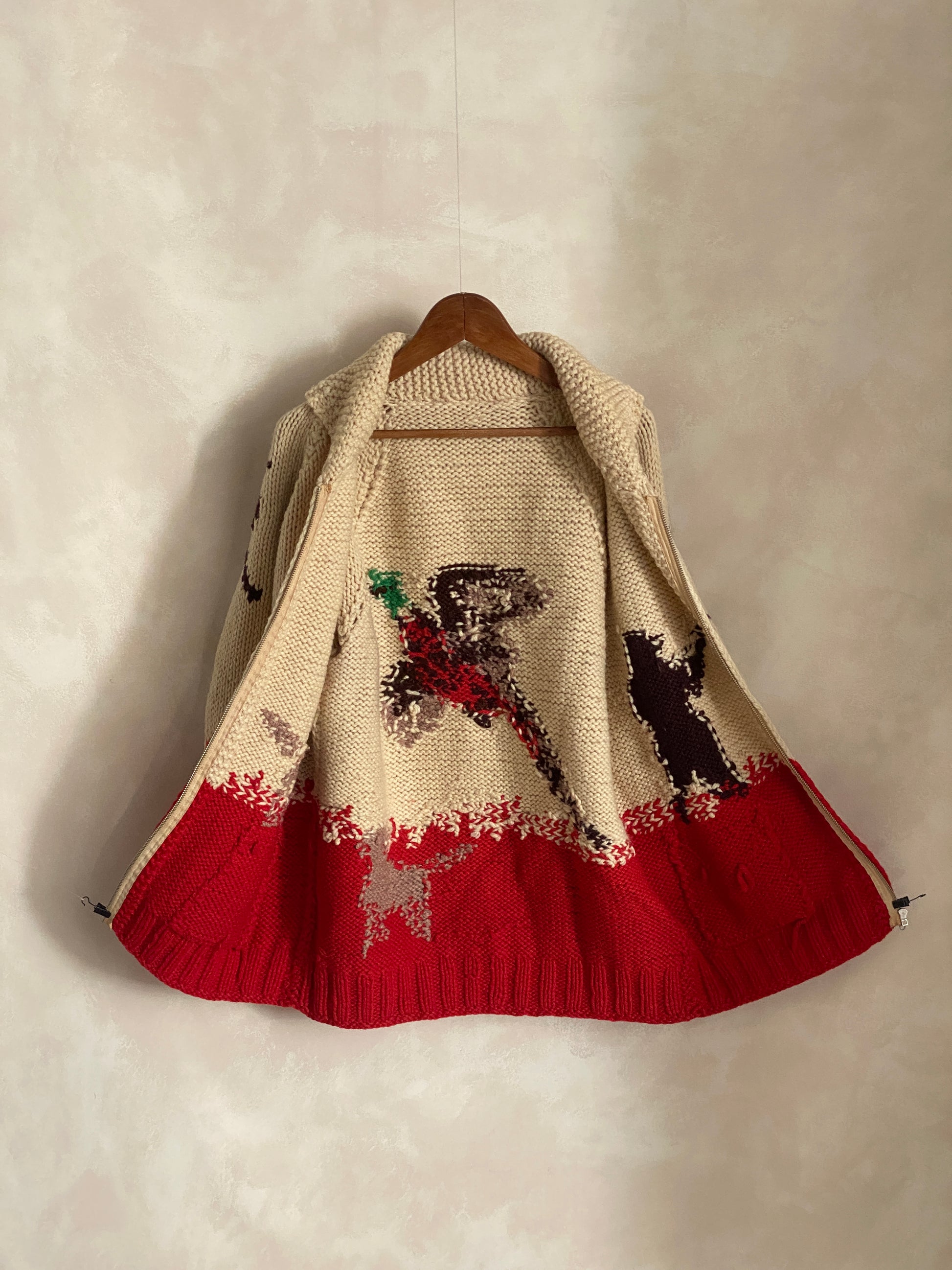 Vintage Hand Knitted 100% Wool Cowichan sweater made in Canada - USA Vintage Bcn