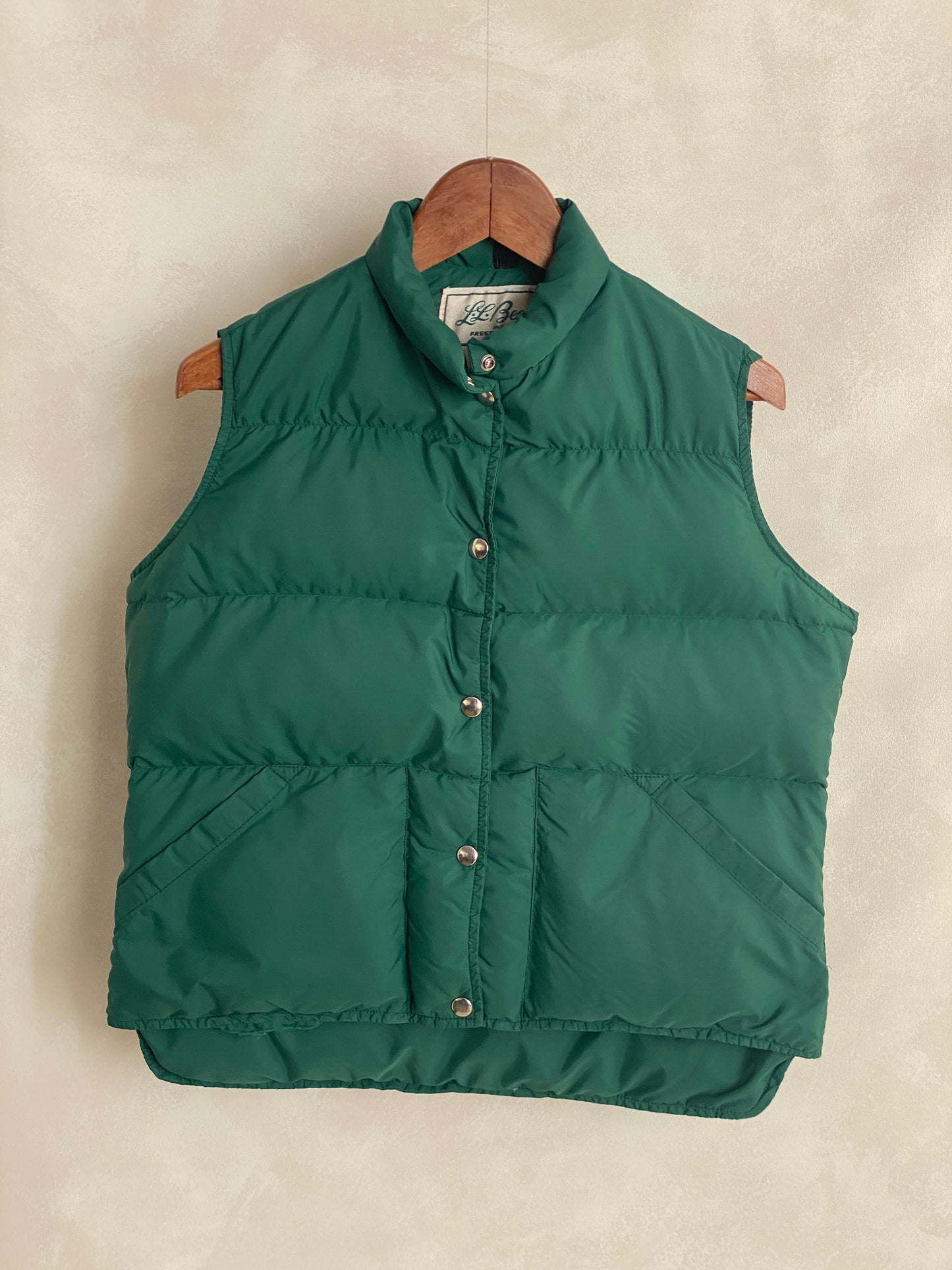 Size ladies large. Vintage L.L Bean Goose Down vest - USA Vintage Bcn vintage llbean goose down vest ladies large puffer
