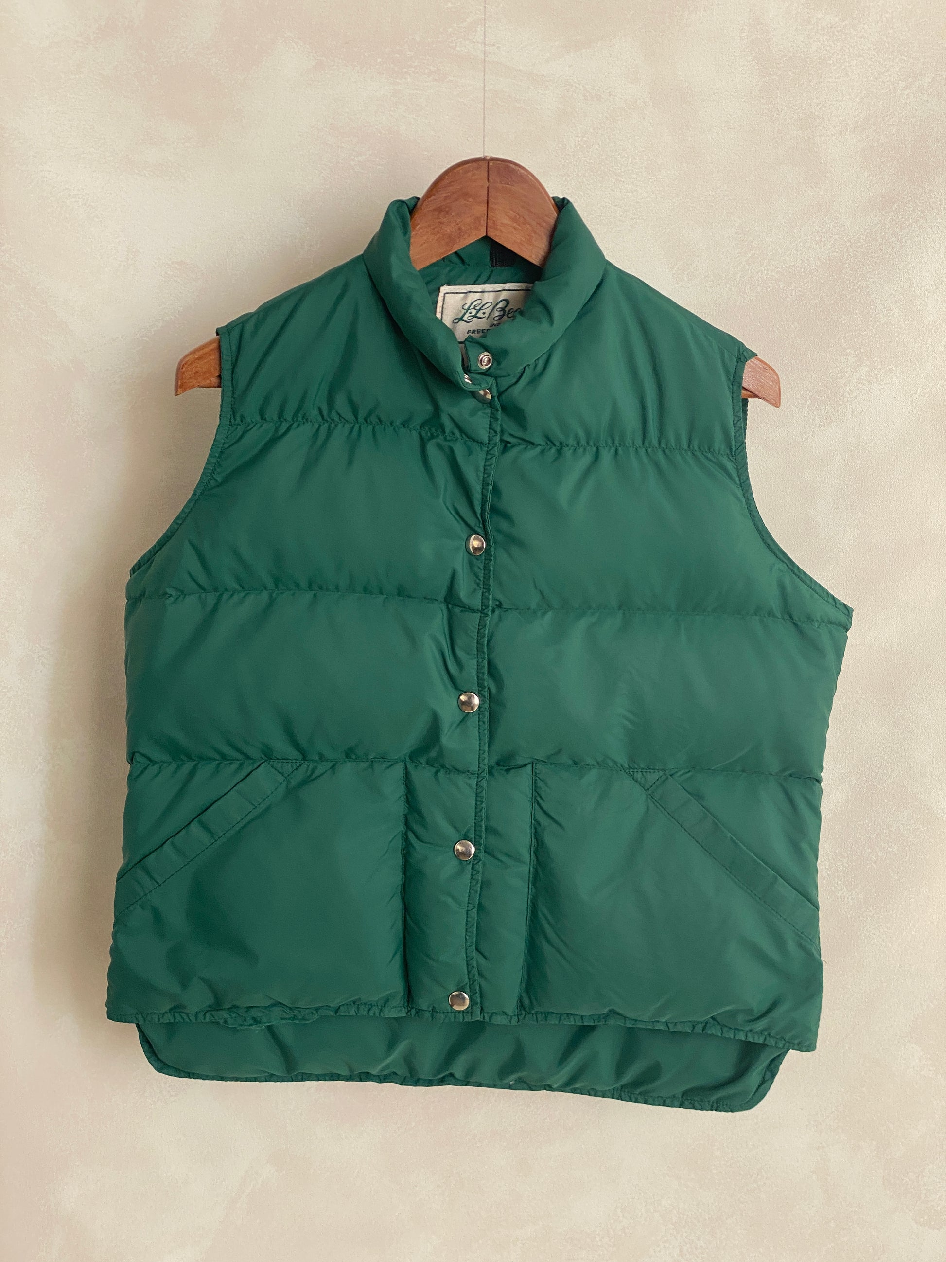 Size ladies large. Vintage L.L Bean Goose Down vest - USA Vintage Bcn vintage llbean goose down vest ladies large puffer