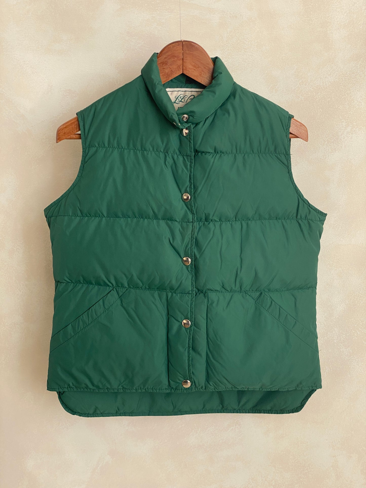 Size Med Ladies. Vintage L.Lbean down vest - USA Vintage Bcn vintage llbean down vest ladies medium puffer