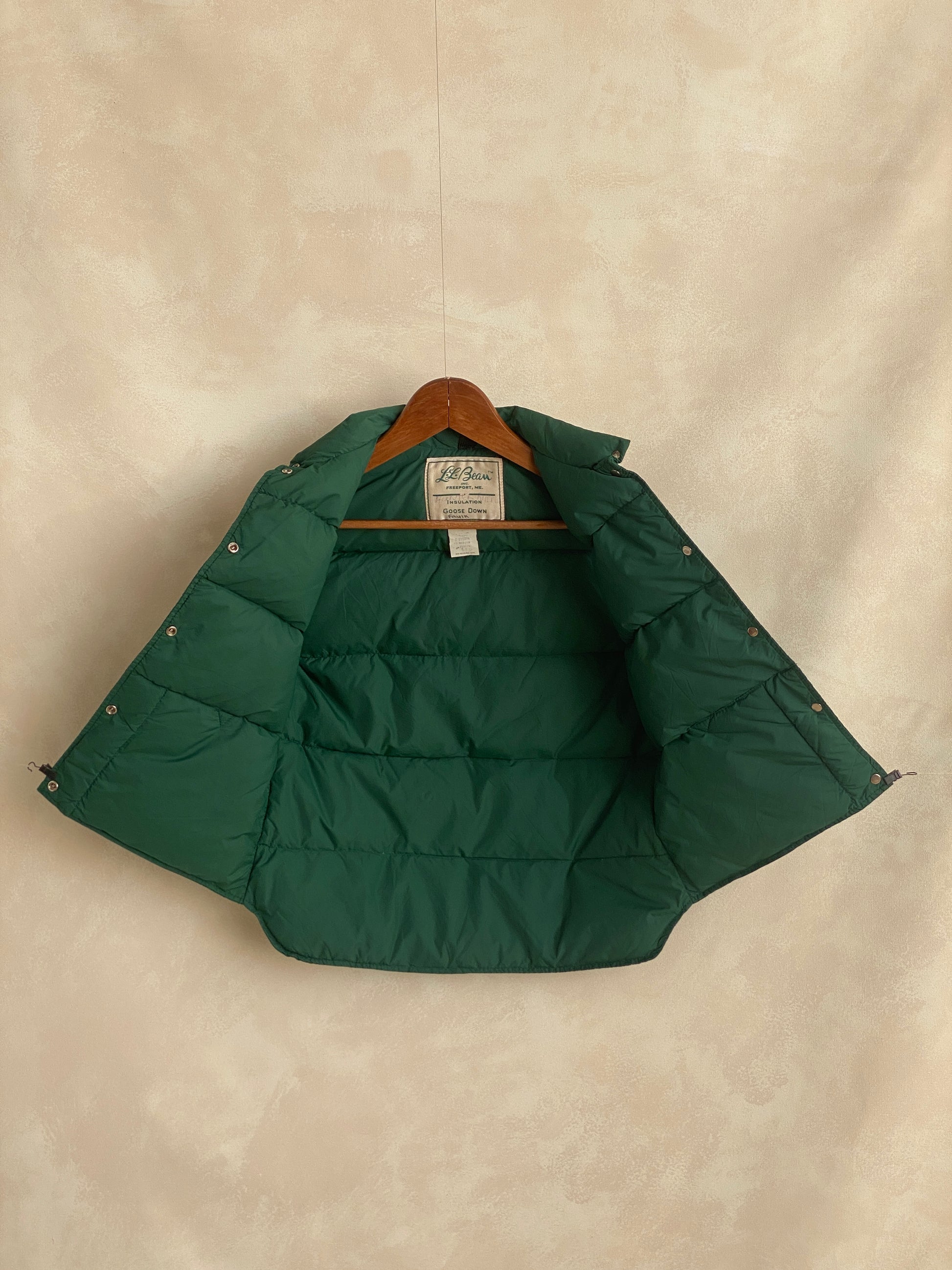 Size Med Ladies. Vintage L.Lbean down vest - USA Vintage Bcn vintage llbean down vest ladies medium puffer