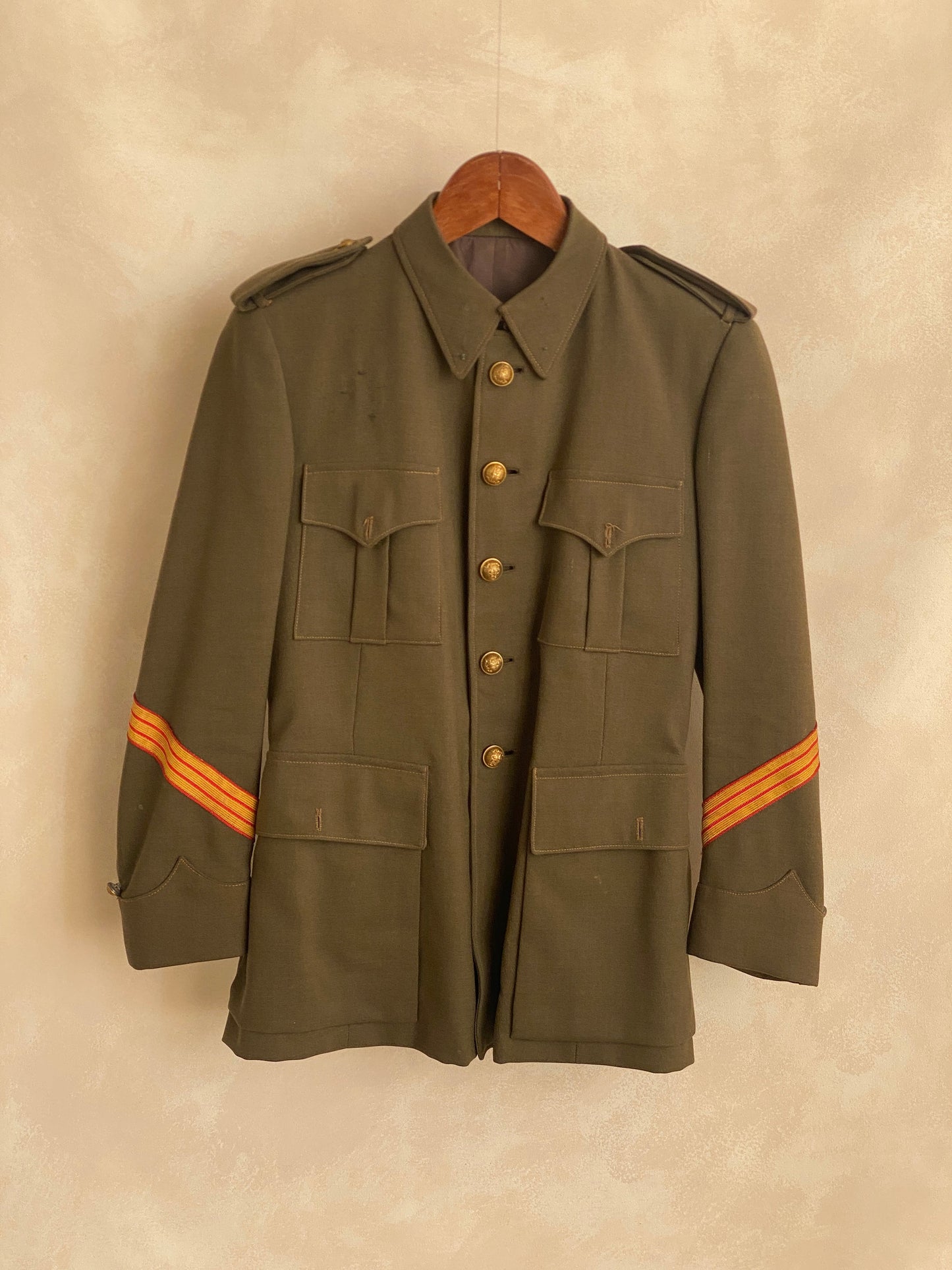 Small. Authentic 50s Vintage Spanish military uniform jacket - USA Vintage Bcn