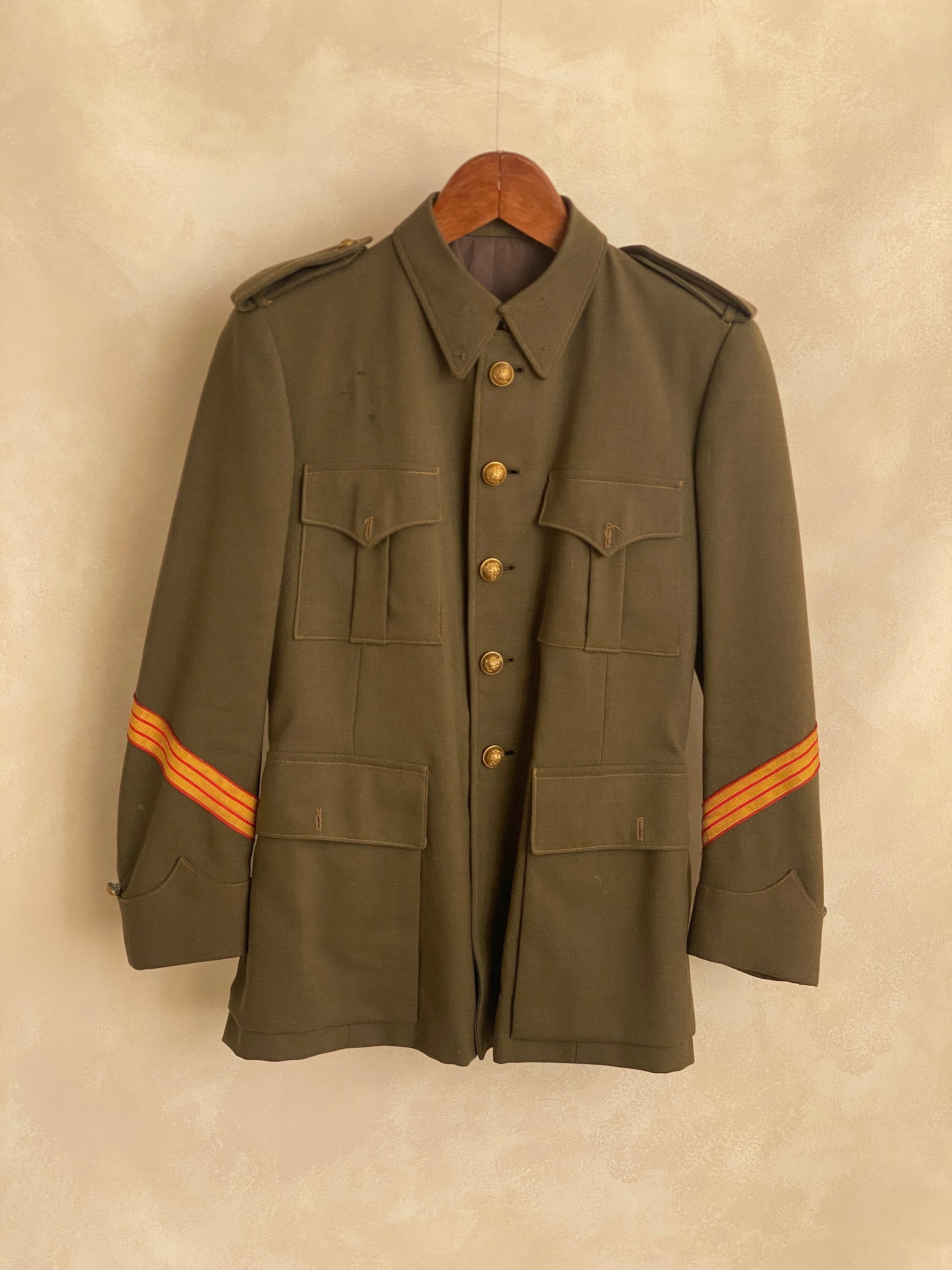 Small. Authentic 50s Vintage Spanish military uniform jacket - USA Vintage Bcn