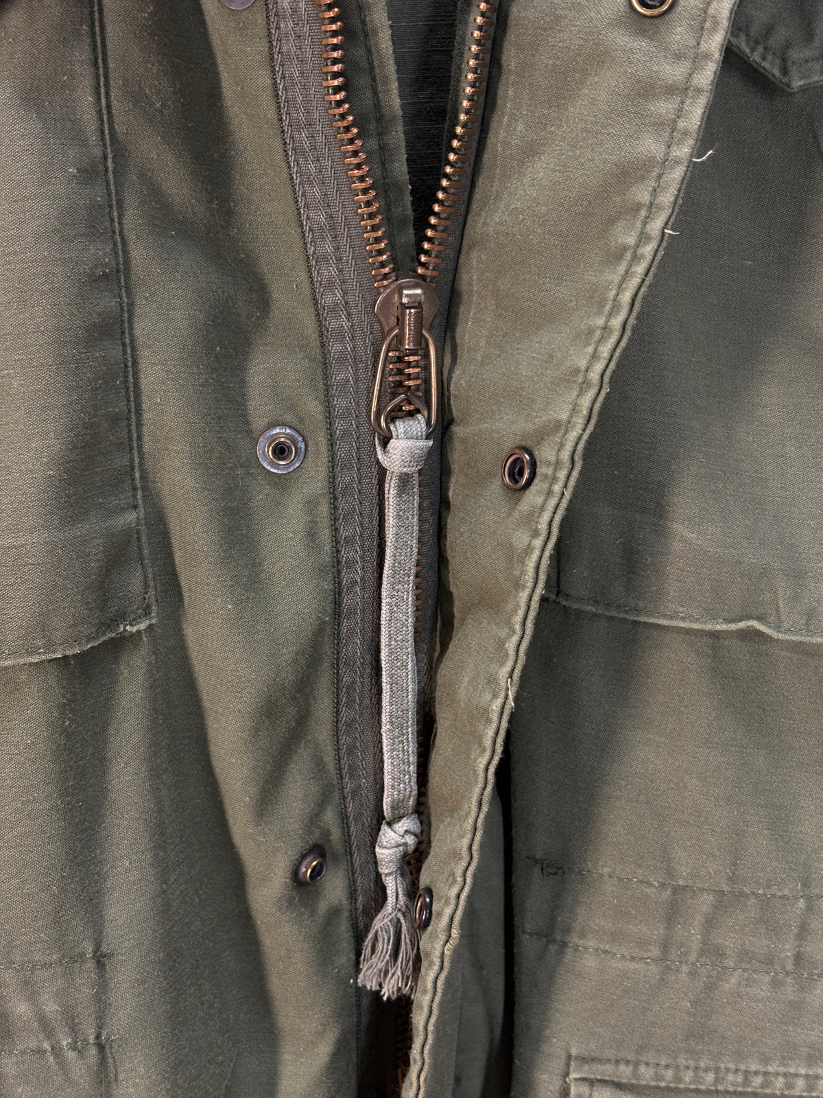 Extra Small. Authentic 1980 US M-65 field jacket Military-AJ357 Studio