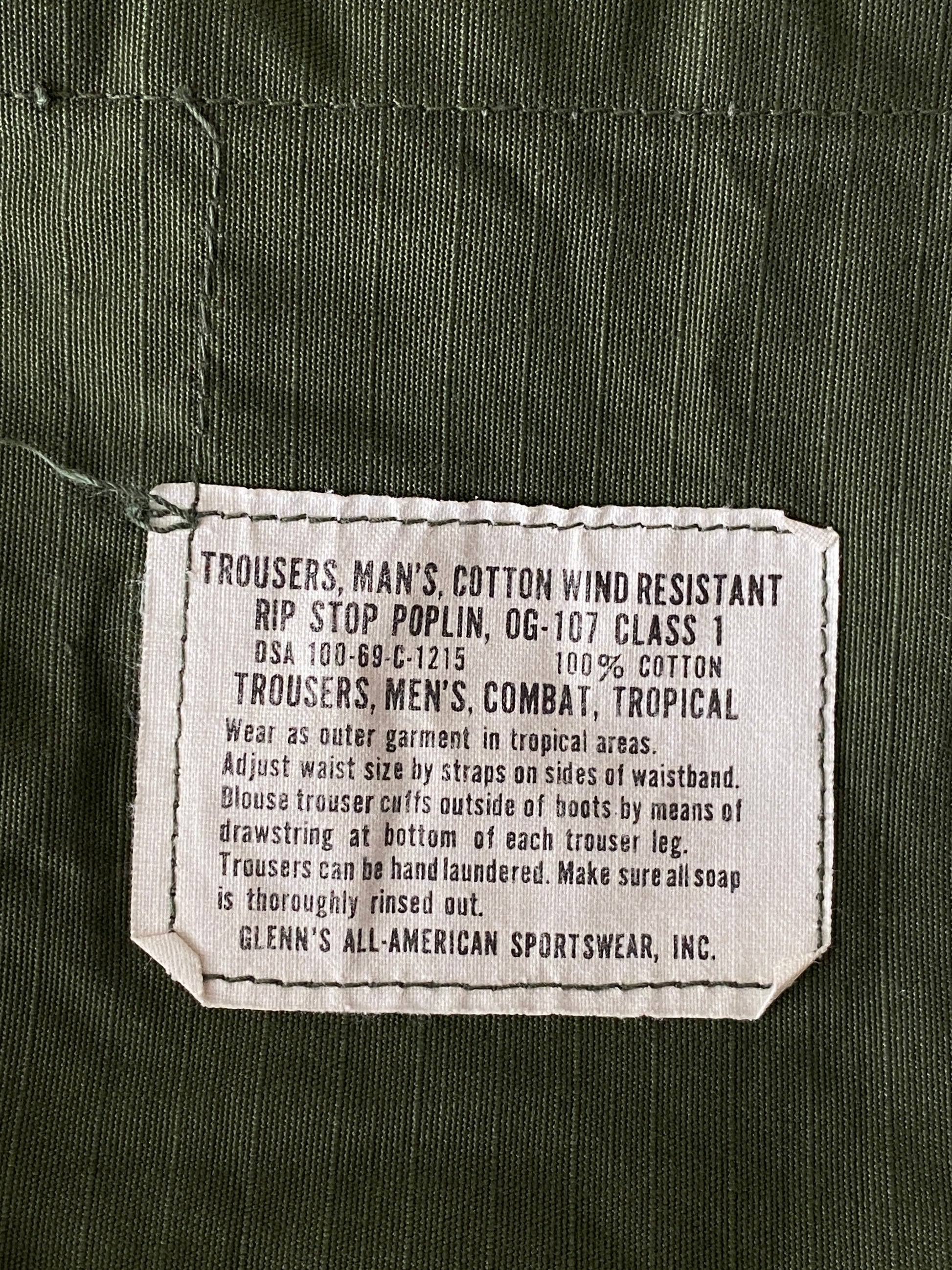 Small short. 1969 Authentic US Army Vietnam war era OG-107 jungle pants - USA Vintage Bcn