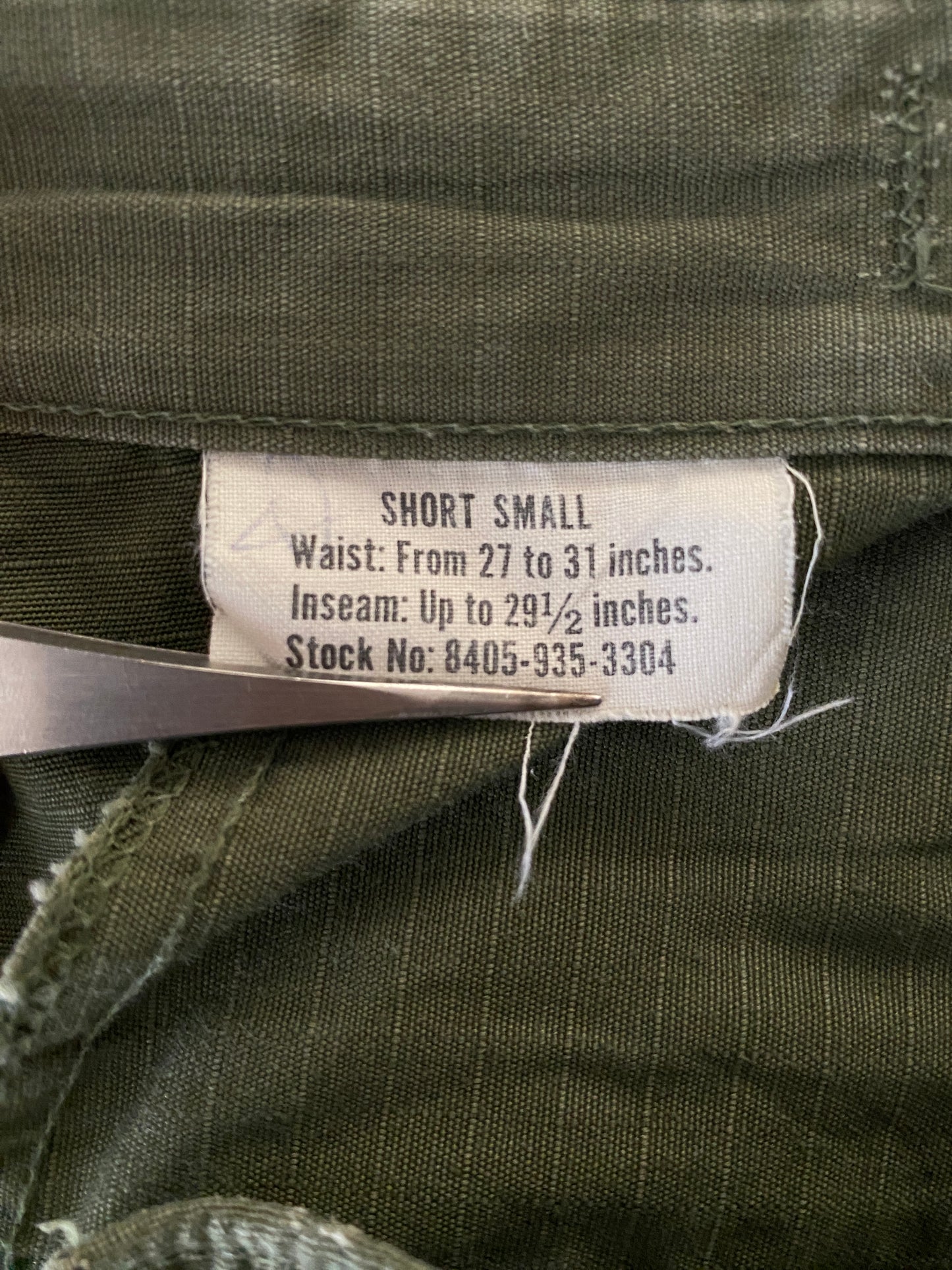 Small Short . 1969 Authentic US Army Vietnam war era OG-107 jungle pants. Fit 27 To 31 USA - USA Vintage Bcn