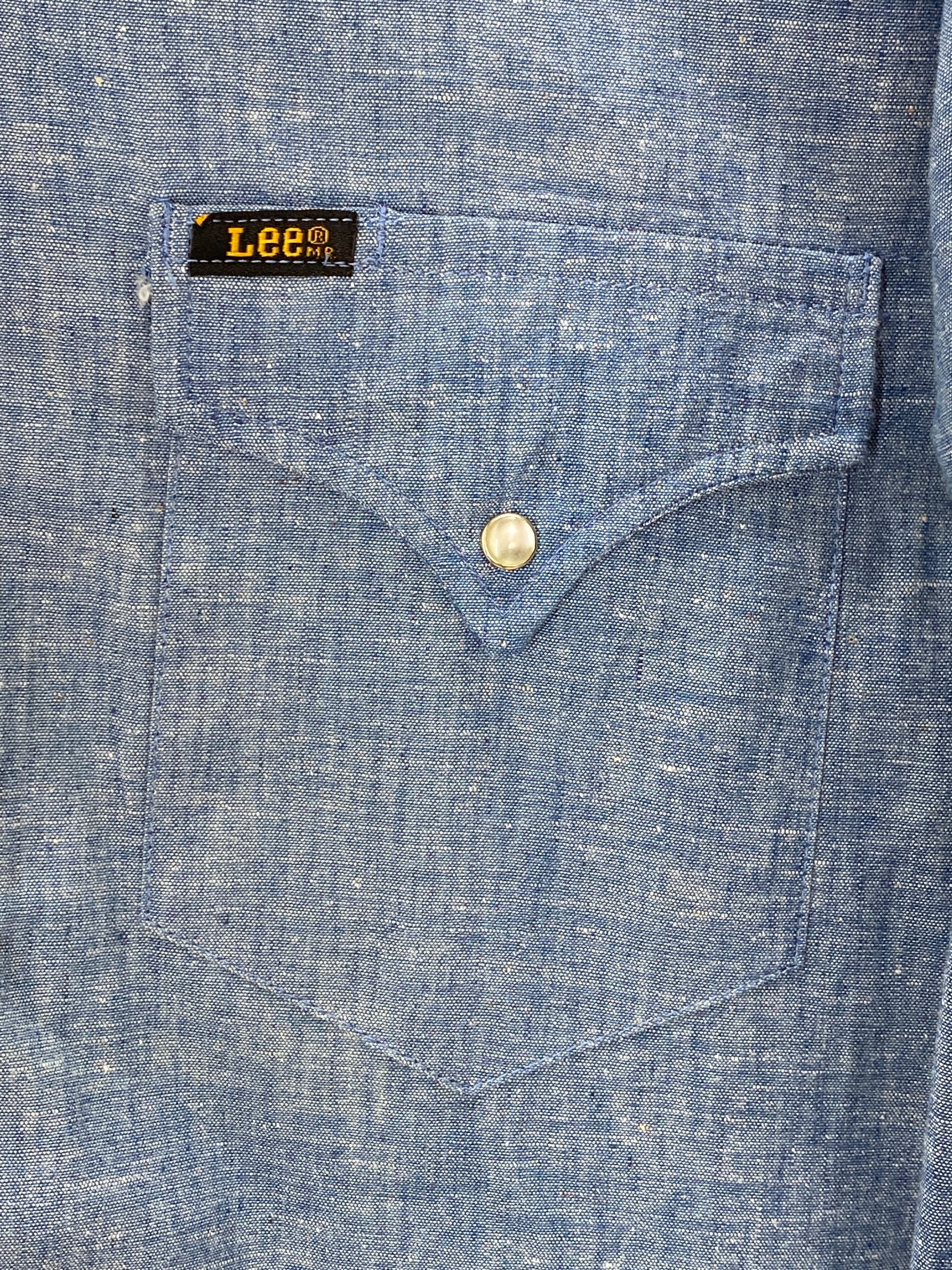 Size Small. NOS Vintage Lee chambray shirt Made in USA - USA Vintage Bcn