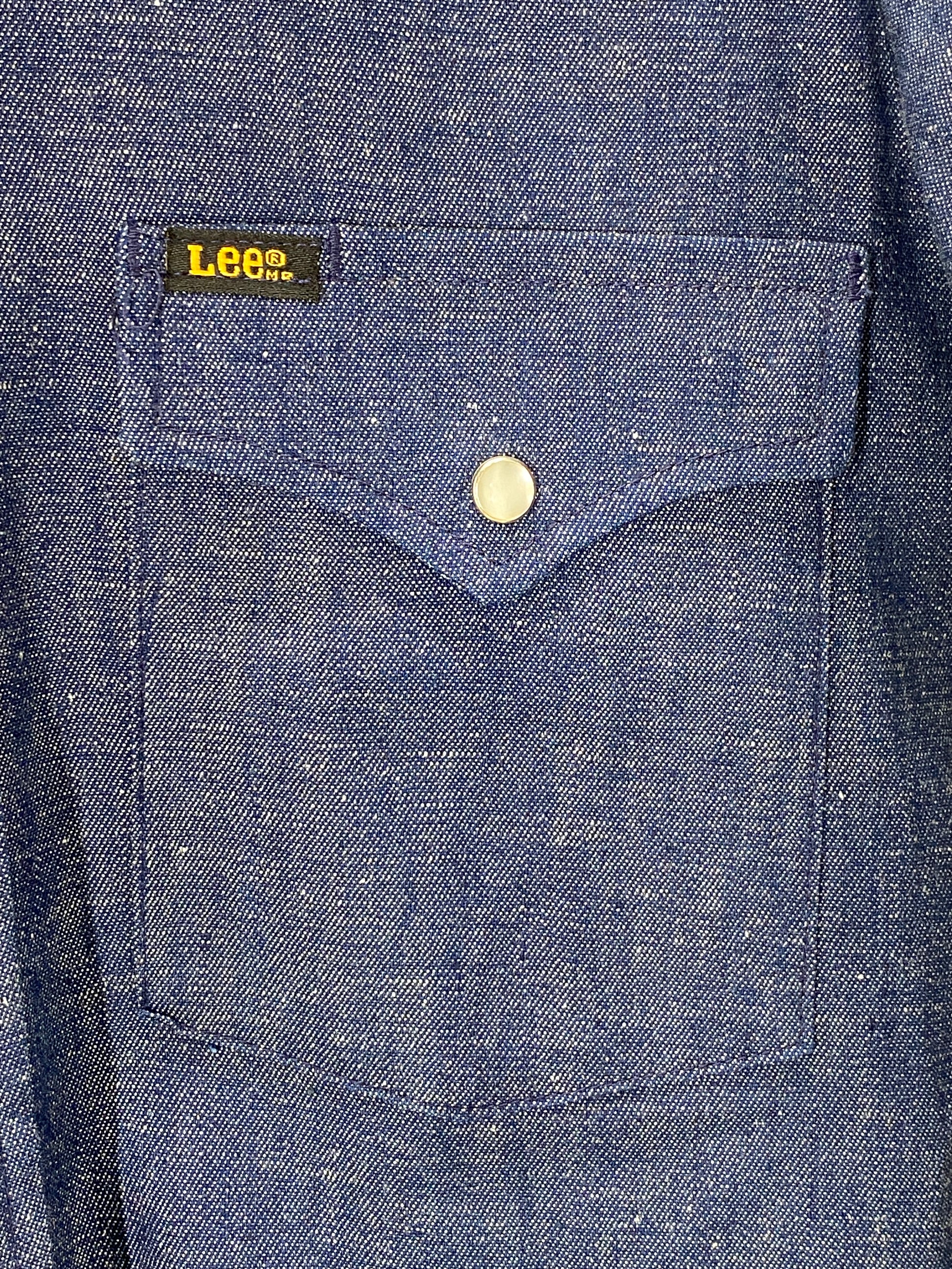 Size Small . NOS Vintage Lee denim shirt Made in USA - USA Vintage Bcn