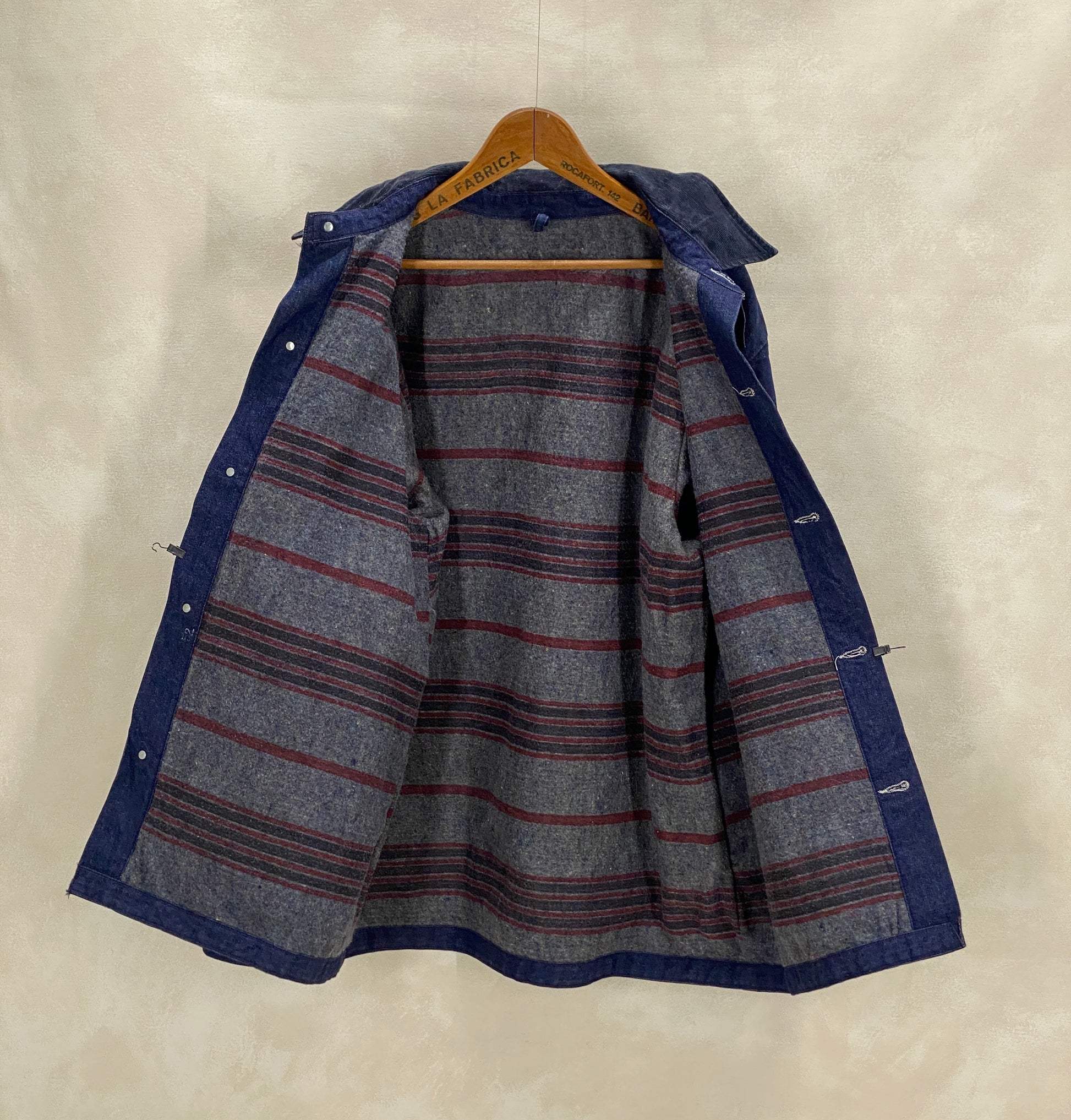 Size Large. Vintage blanket lined Chore coat work jacket - USA Vintage Bcn