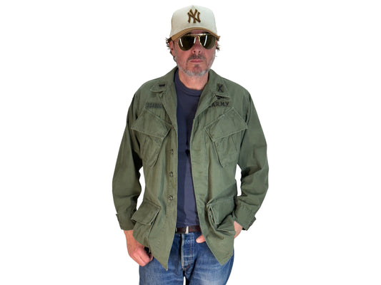 Small Reg. Authentic 1966/67 US Army vintage Vietnam jungle jacket. - USA Vintage Bcn