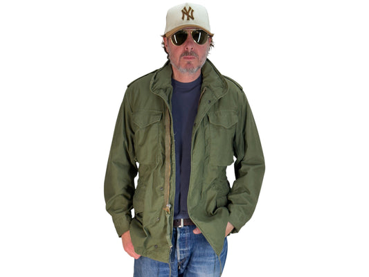 Small Reg. Alpha industries Authentic 1976 US M-65 field jacket .Military - USA Vintage Bcn