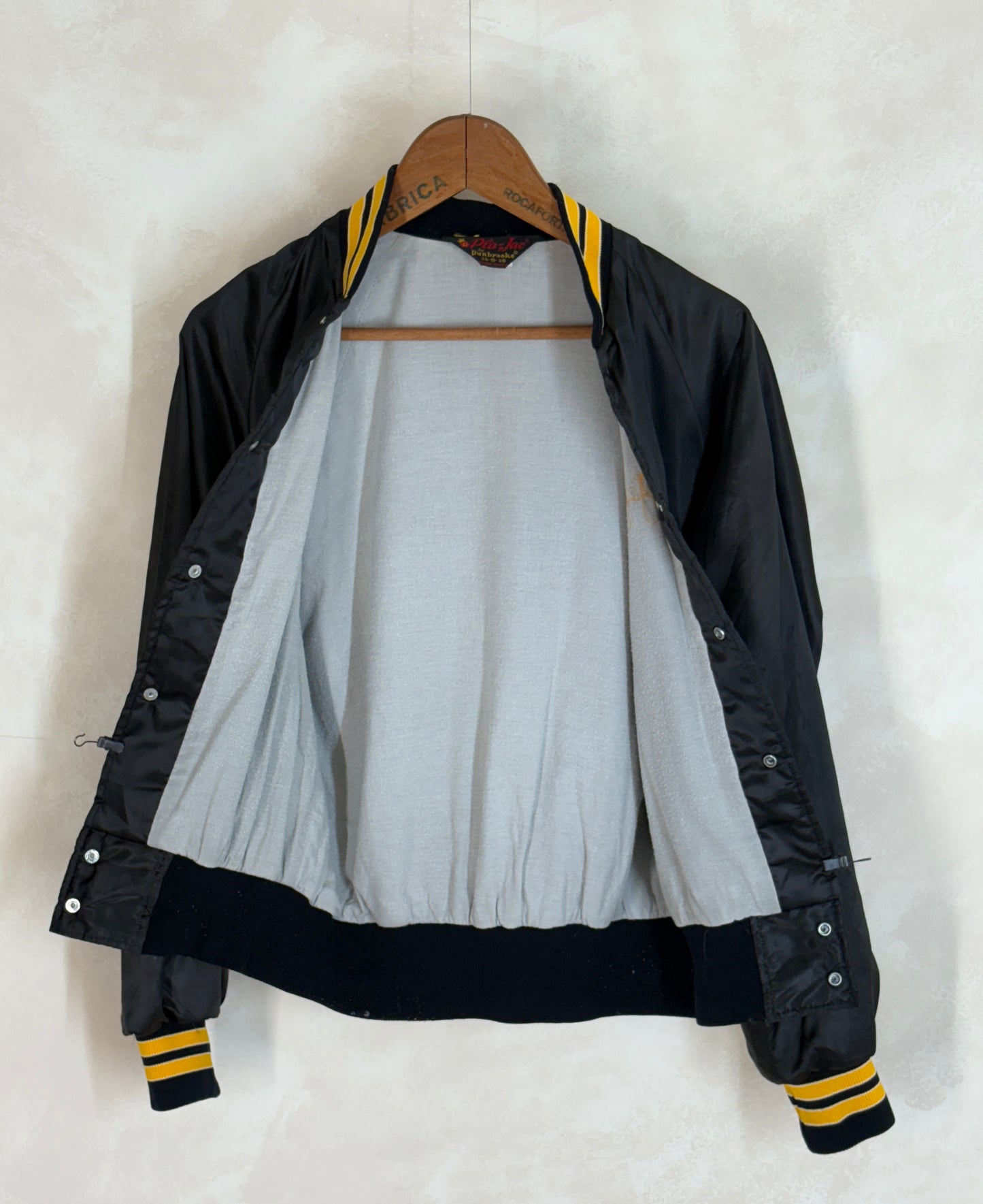 Size Small. Vintage 70s Satin Jacket Made In USA - USA Vintage Bcn