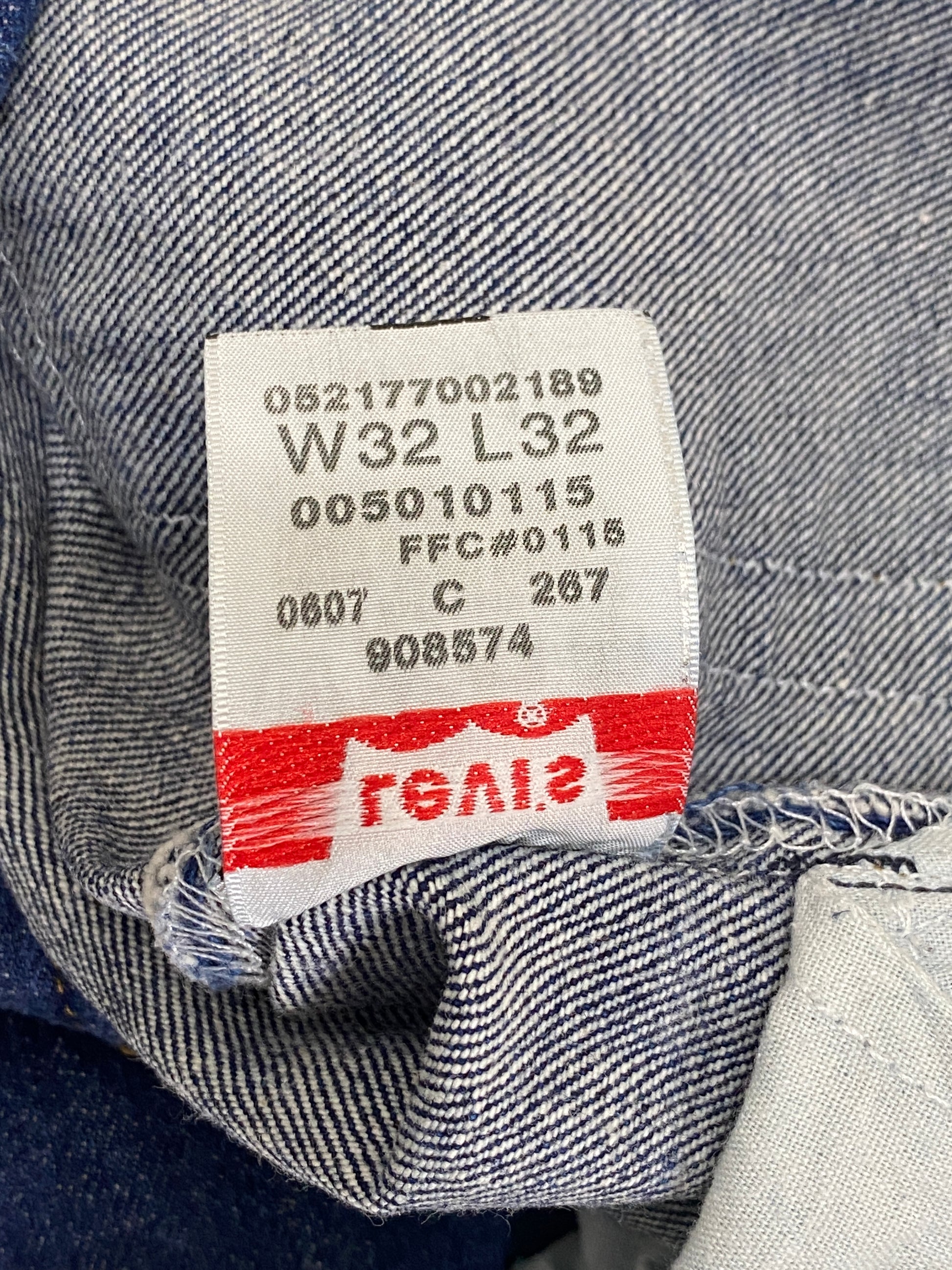 32X32 Levi's 501 Vintage Denim Jeans - USA Vintage Bcn levis 501 vintage denim jeans size 32x32 straight leg classic