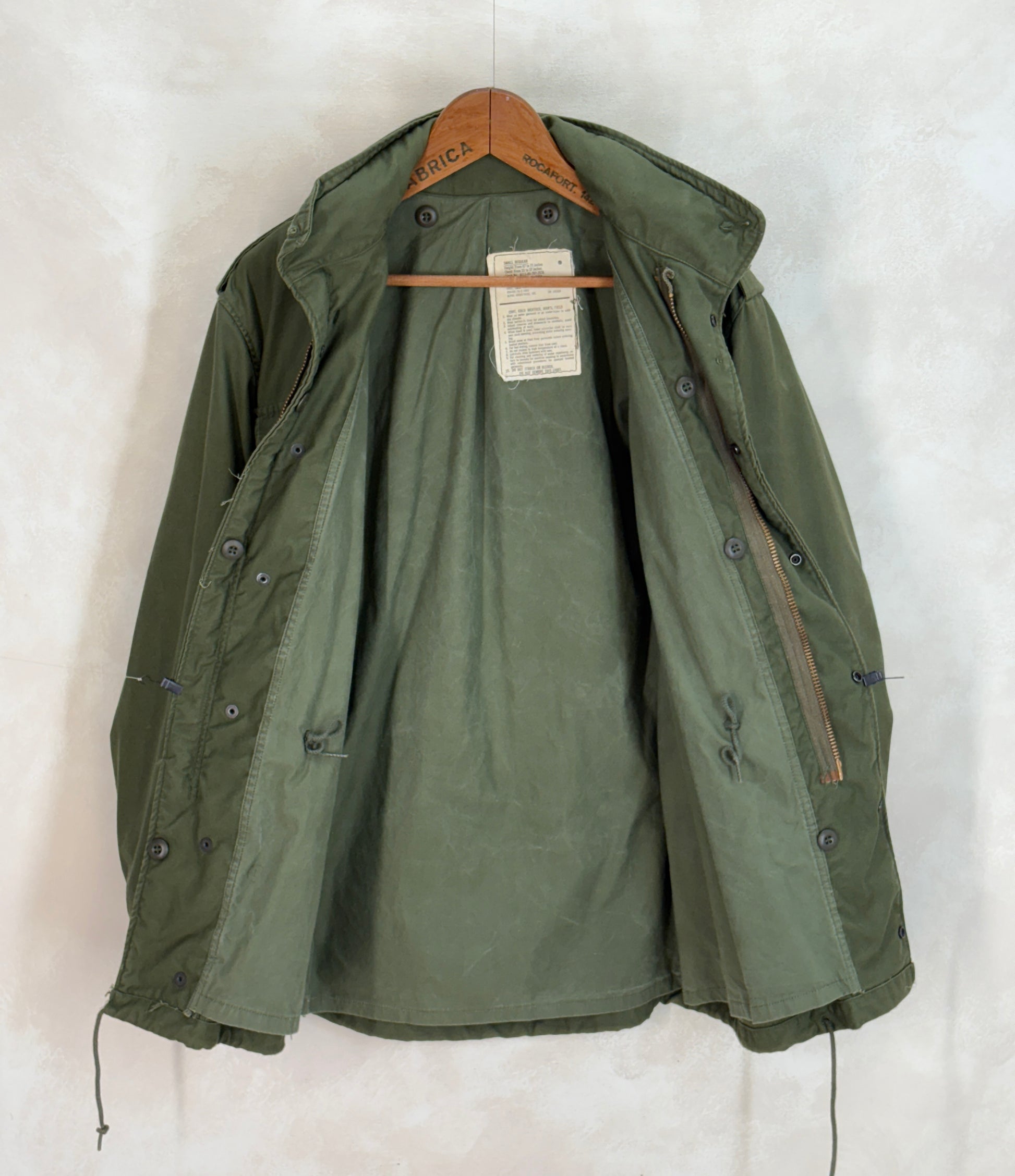Small Reg. Alpha industries Authentic 1976 US M-65 field jacket .Military - USA Vintage Bcn