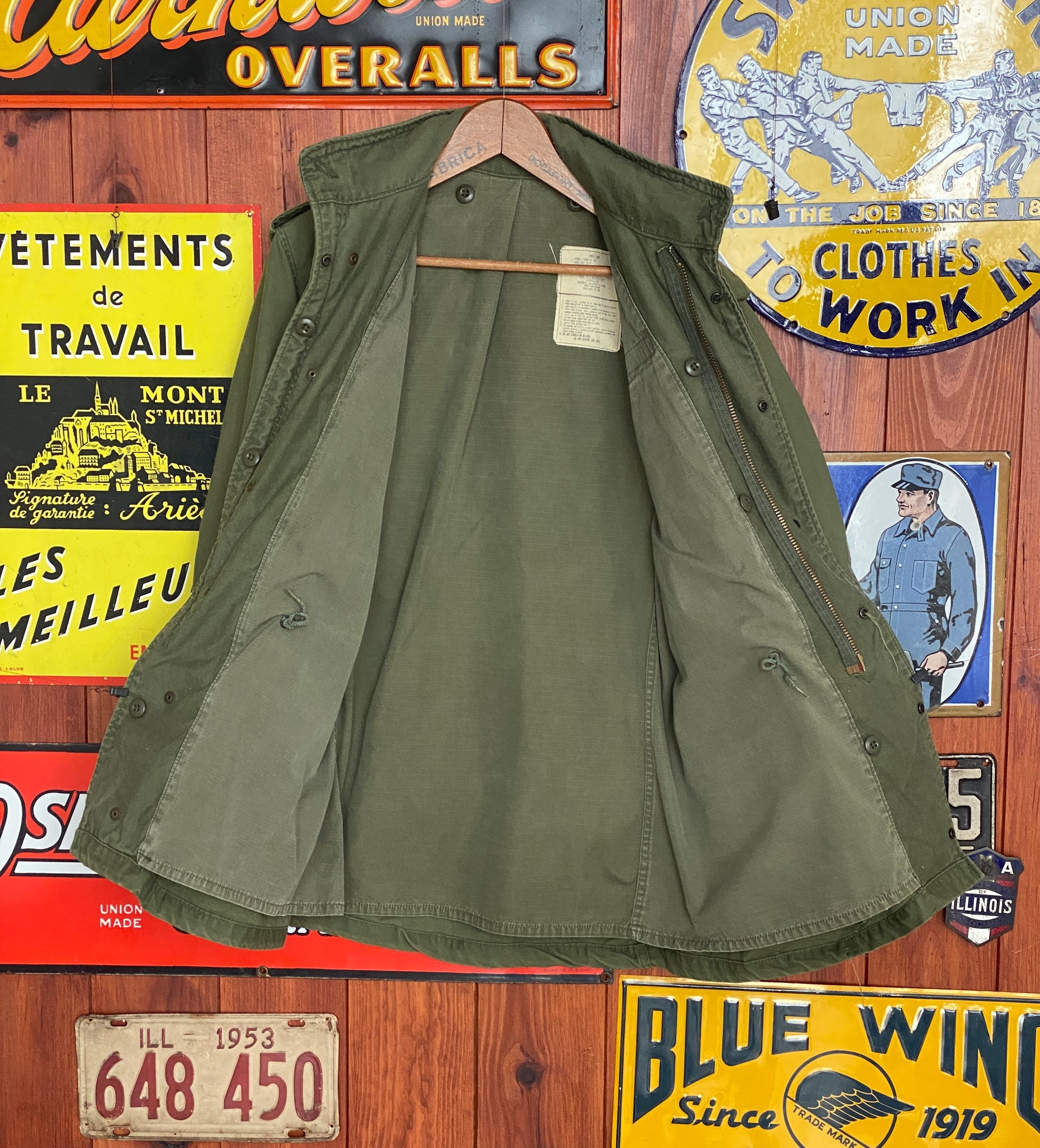 Authentic 1985 US Army M-65 field jacket, vintage military coat in size Small Long