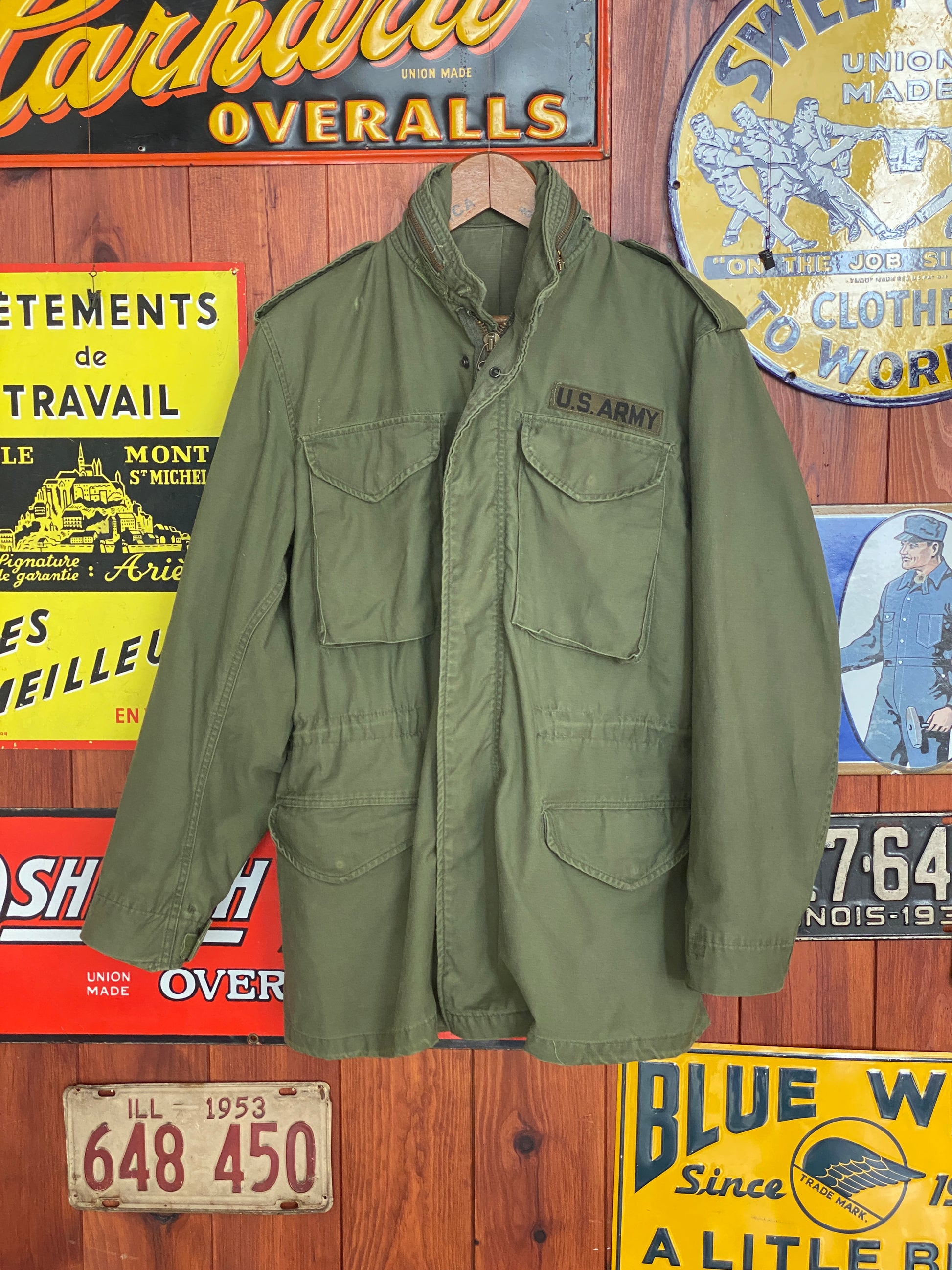 Authentic 1985 US Army M-65 field jacket, vintage military coat in size Small Long