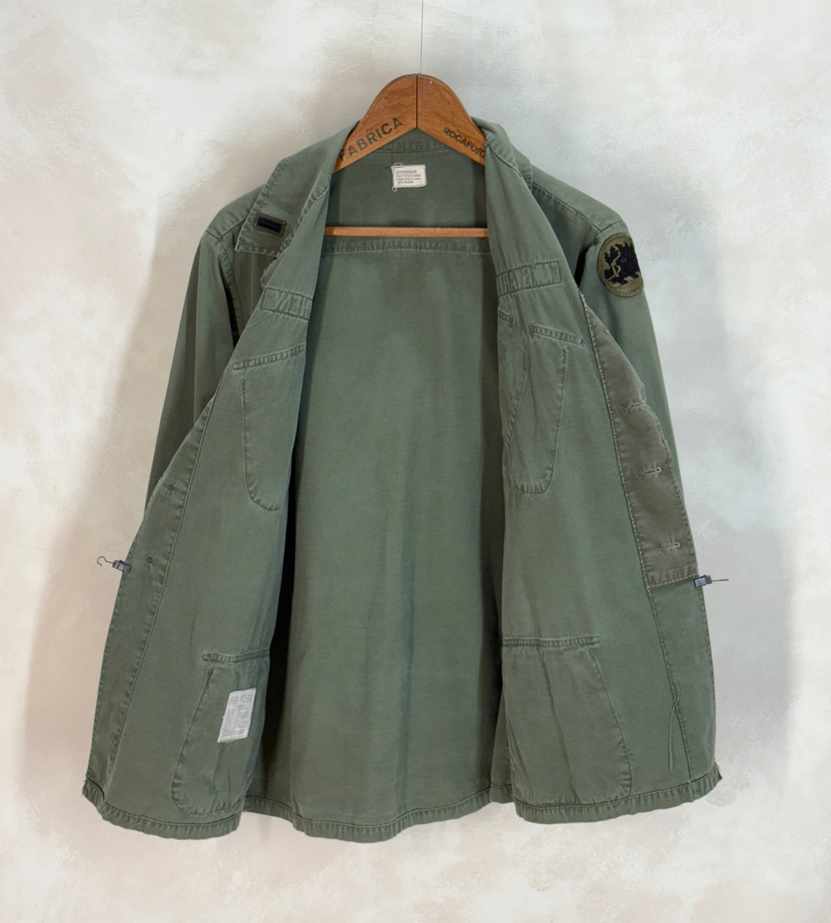 Med Reg. Authentic 1968 US Army vintage Vietnam jungle jacket.-AJ357 Studio