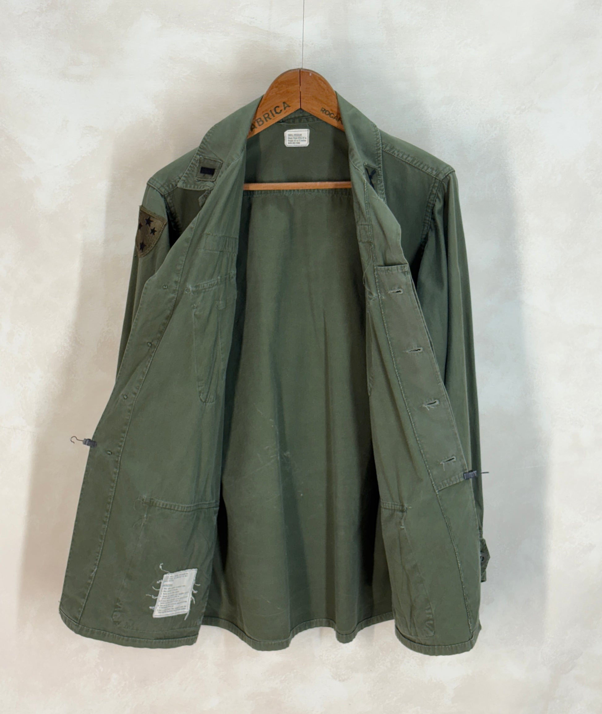Small Reg. Authentic 1966/67 US Army vintage Vietnam jungle jacket. - USA Vintage Bcn