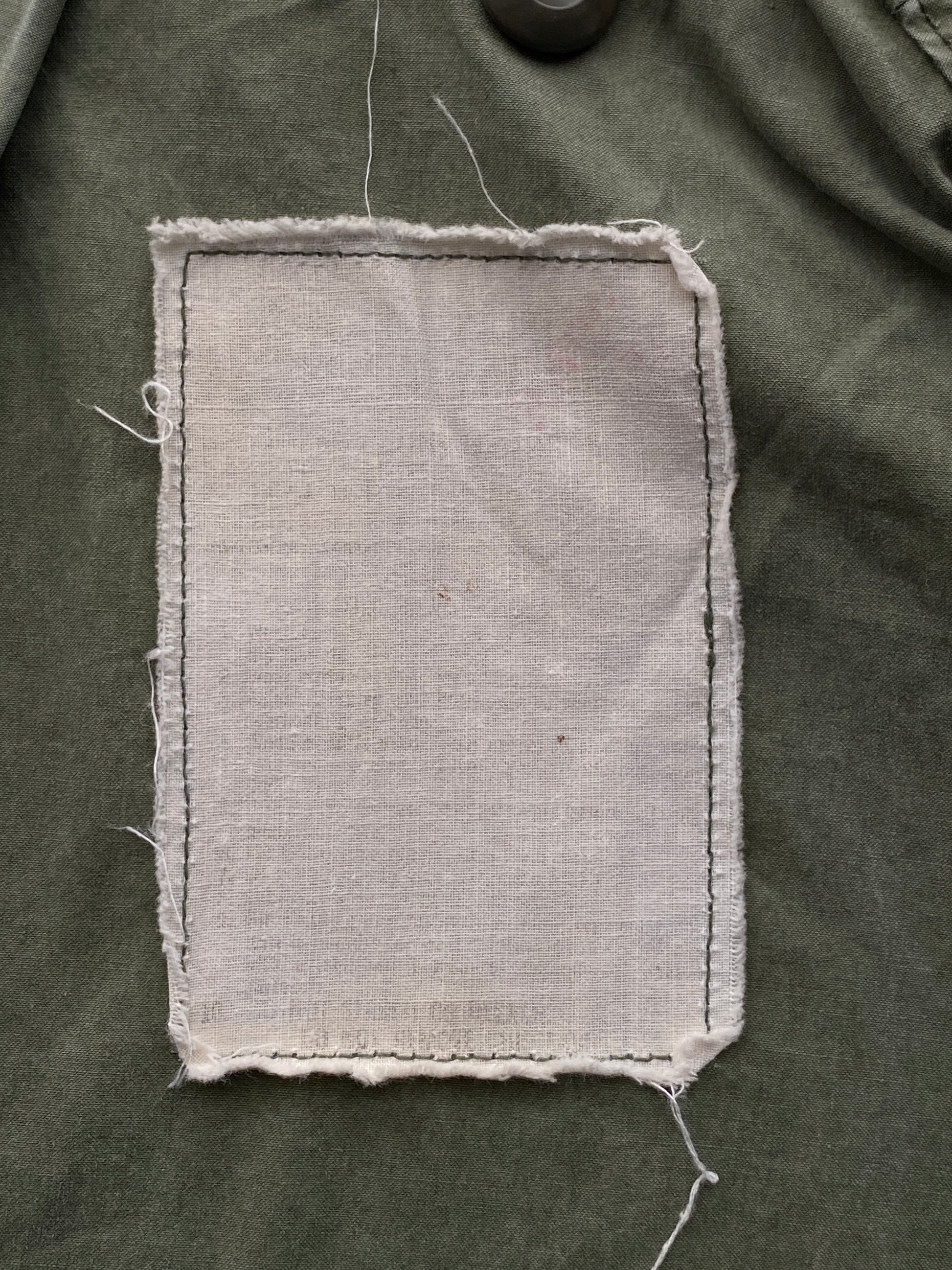 Authentic 1970s US Army M-65 field jacket, vintage military coat in size X Small Short