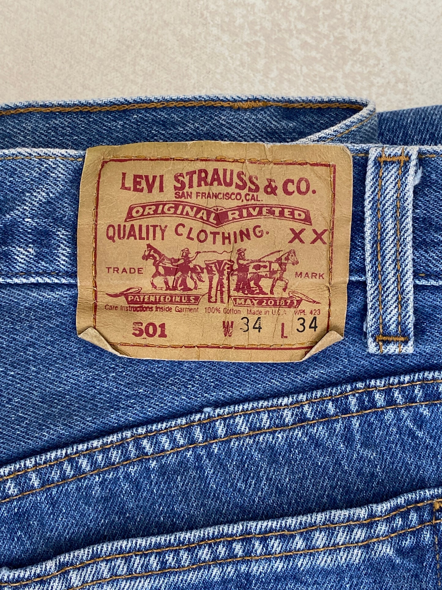 34X34 Levi's 501 Vintage Denim Jeans Made in USA in 1991 - USA Vintage Bcn