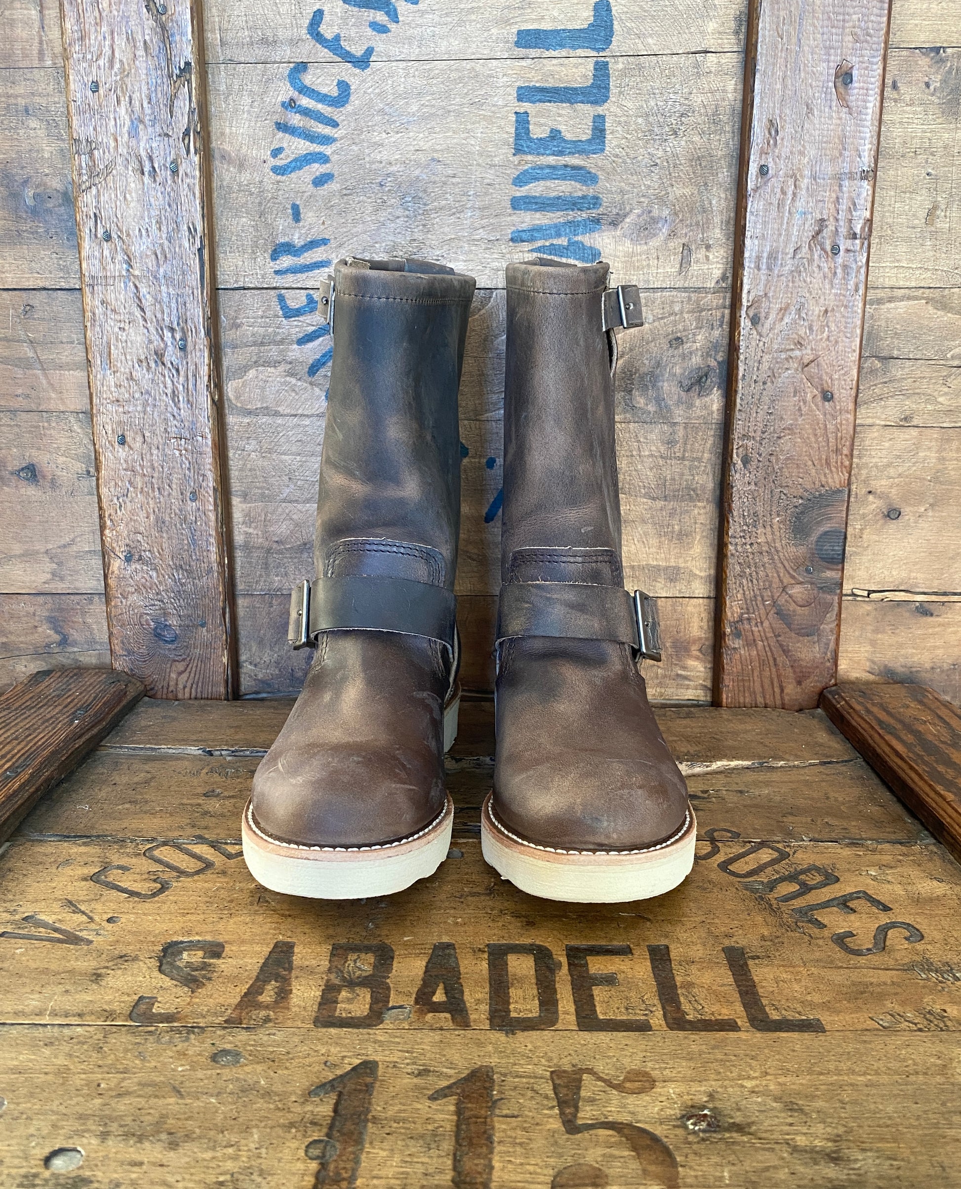 Size 6.5D (38.5 Euro) R W 2975 Heritage Engineer Boots Made In USA (Seconds) - USA Vintage Bcn