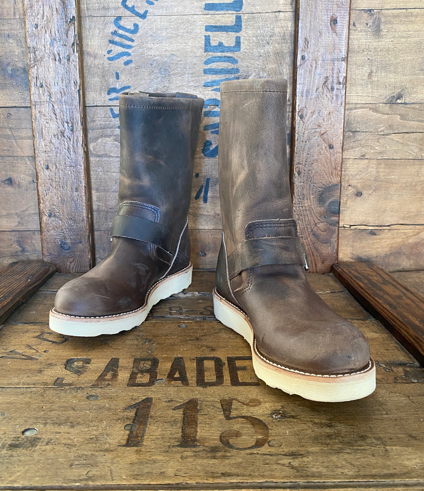 Size 6.5D (38.5 Euro) R W 2975 Heritage Engineer Boots Made In USA (Seconds) - USA Vintage Bcn