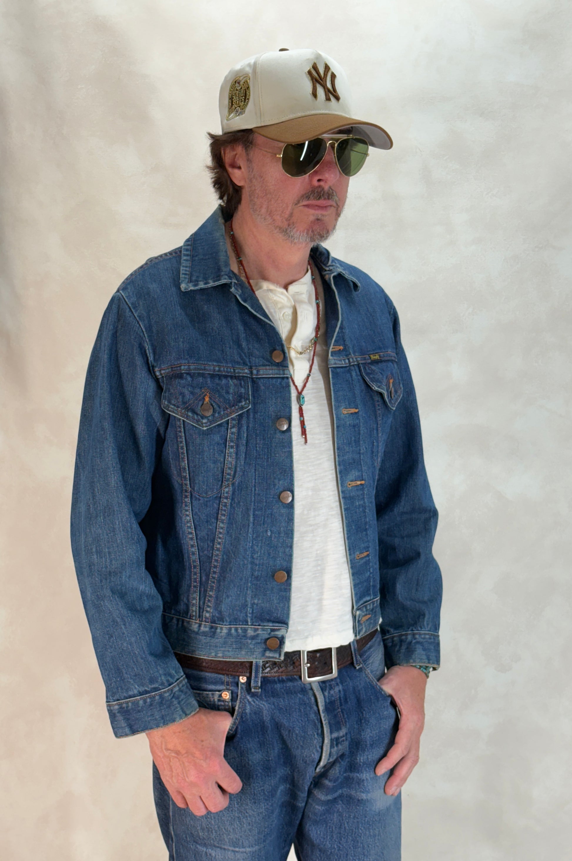 Size 38US / 48EU. Original 70s Wrangler denim jacket with painted back – Made in the USA - USA Vintage Bcn