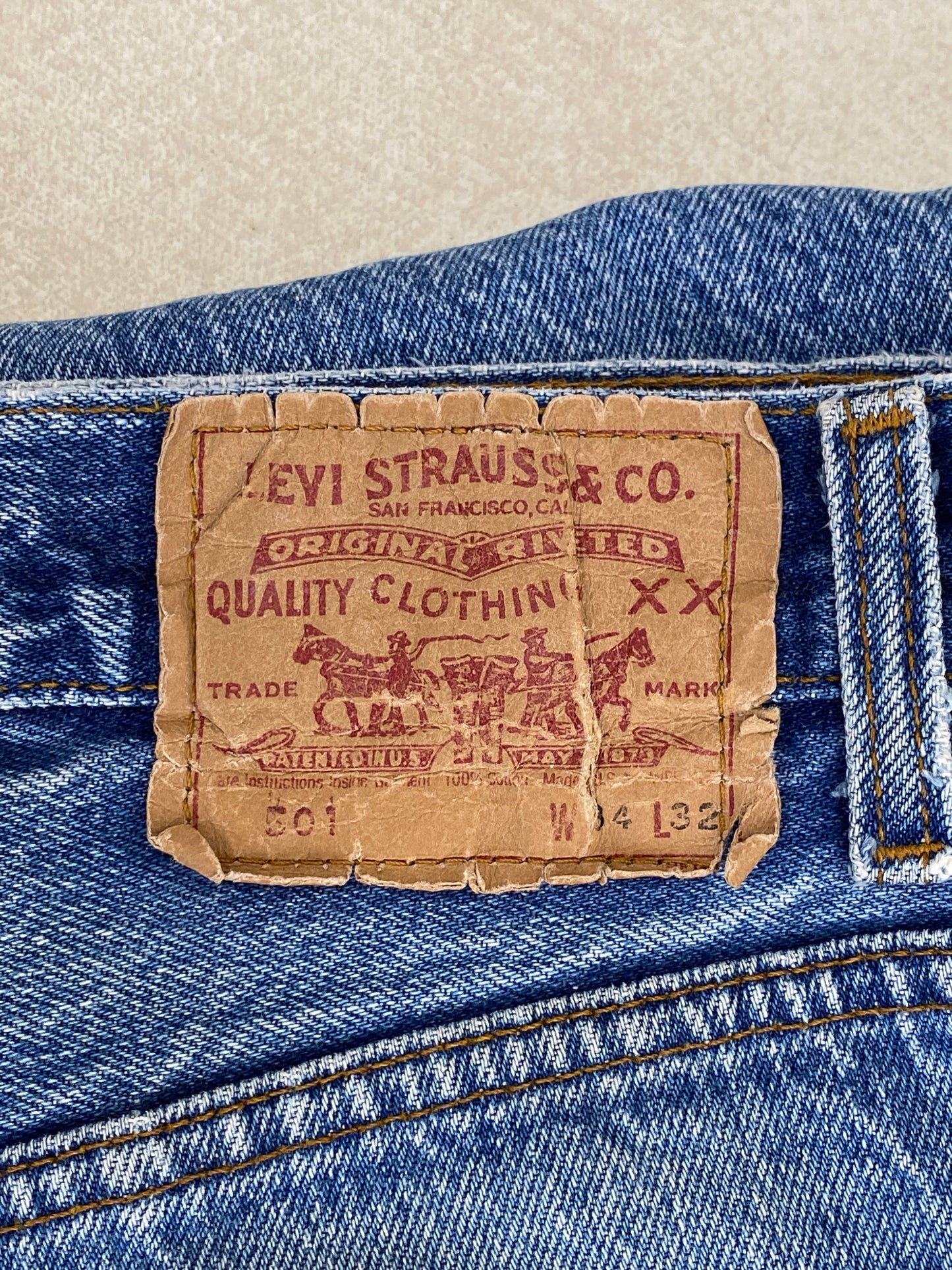 34X32 Levi's 501 Vintage Denim Jeans Made in USA - USA Vintage Bcn