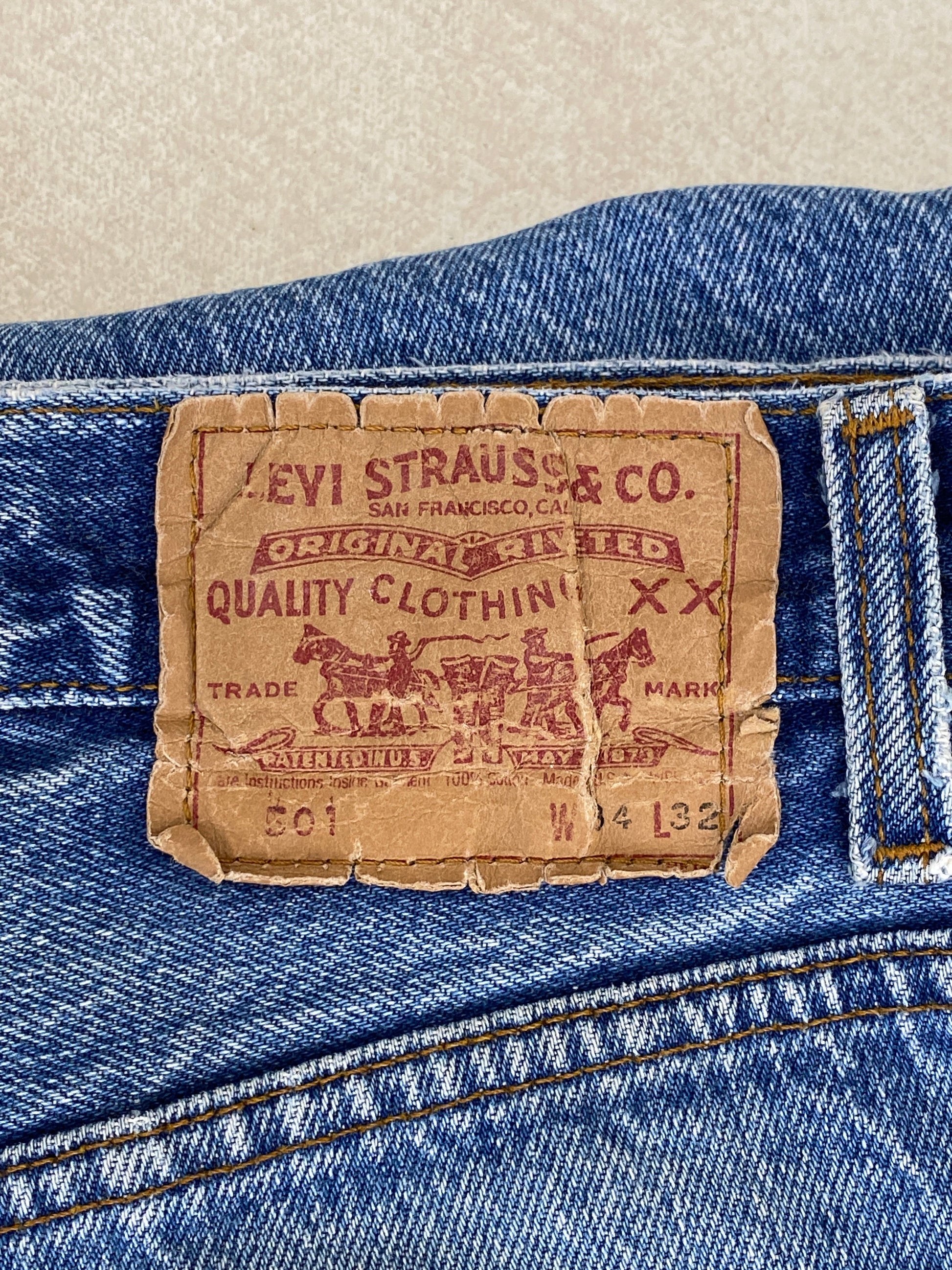 34X32 Levi's 501 Vintage Denim Jeans Made in USA - USA Vintage Bcn