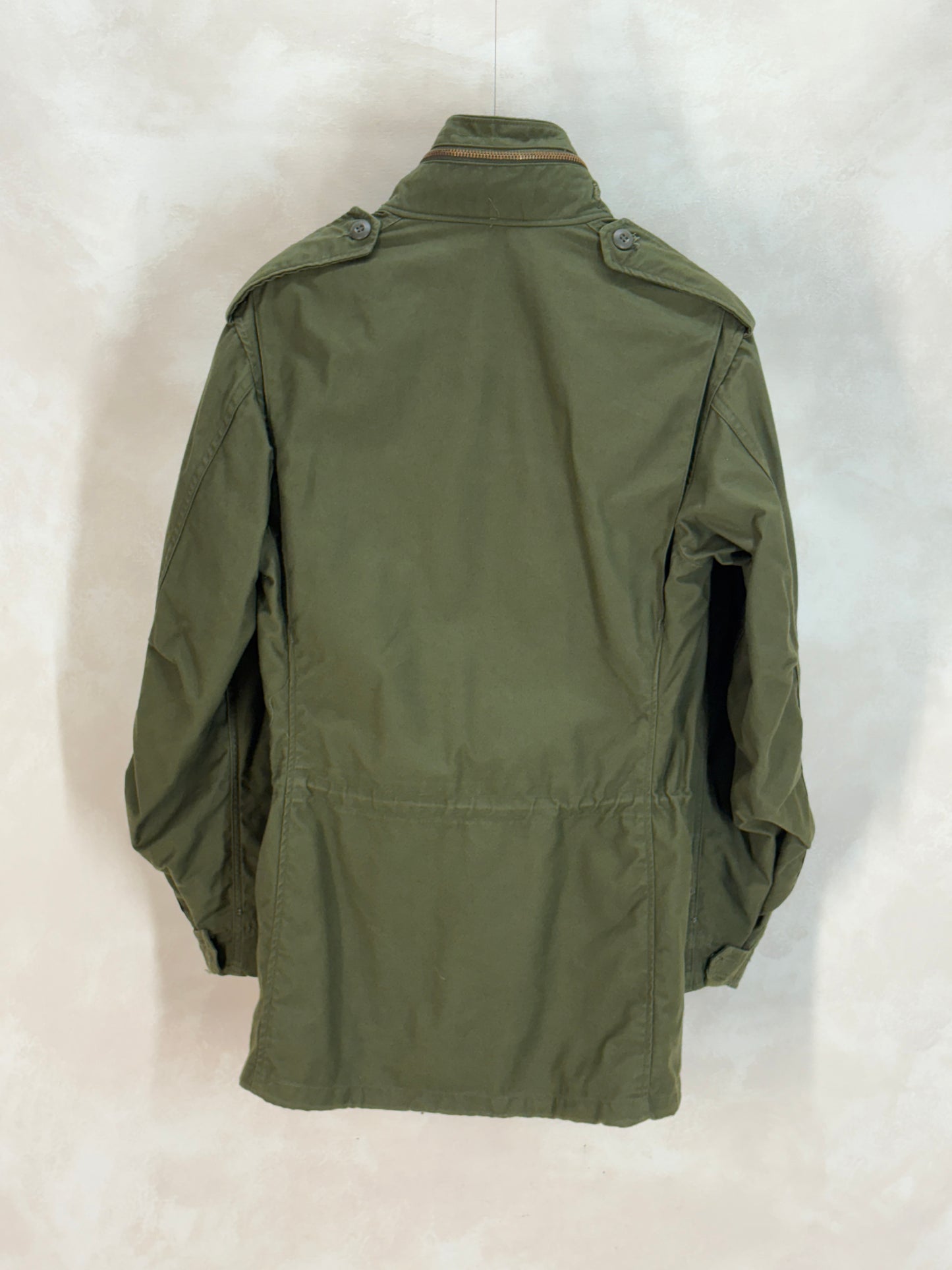 Small Long. Authentic 1972 US Army M-65 Field Jacket – Vintage Military Issue. Made by John Ownbey - USA Vintage Bcn