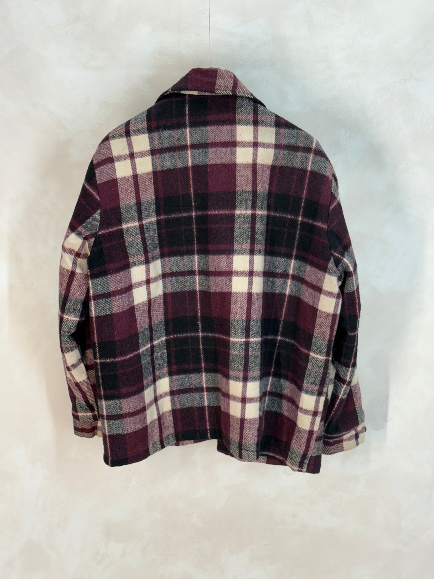 Size Large. 4 pockets 70s Plaid coat Made in USA ( broken zipper) - USA Vintage Bcn