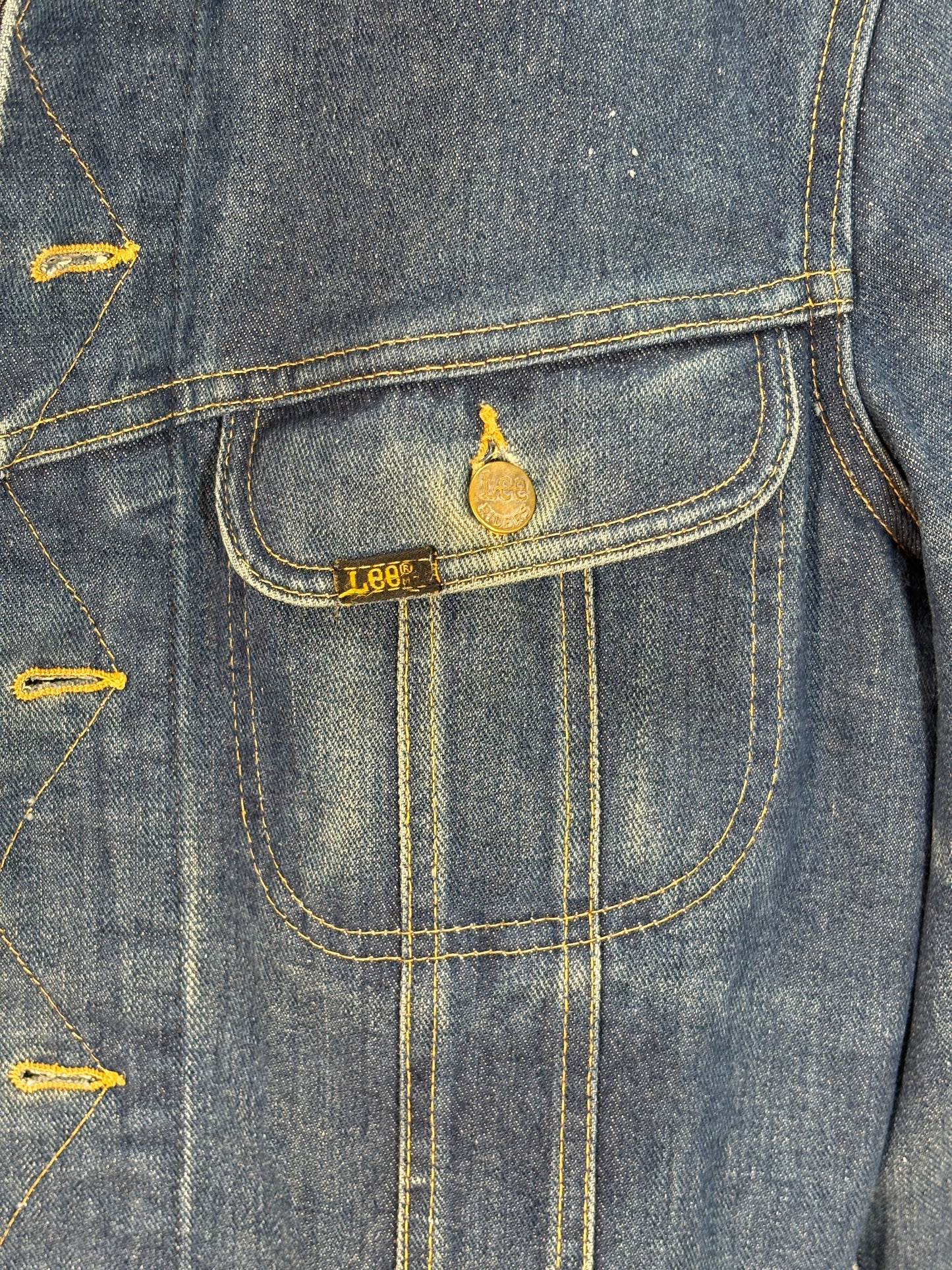 Size 40L US / 50L EU. Vintage 1970s Lee Denim Jacket – 2 Chest Pockets – Made in USA - USA Vintage Bcn