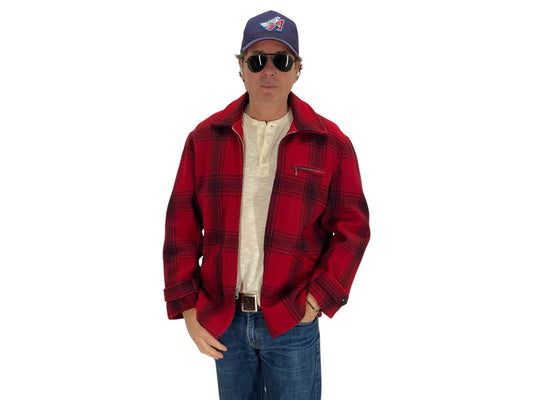 Vintage 1960s plaid wool hunting jacket, heavyweight check pattern, size 40US / 50EU.