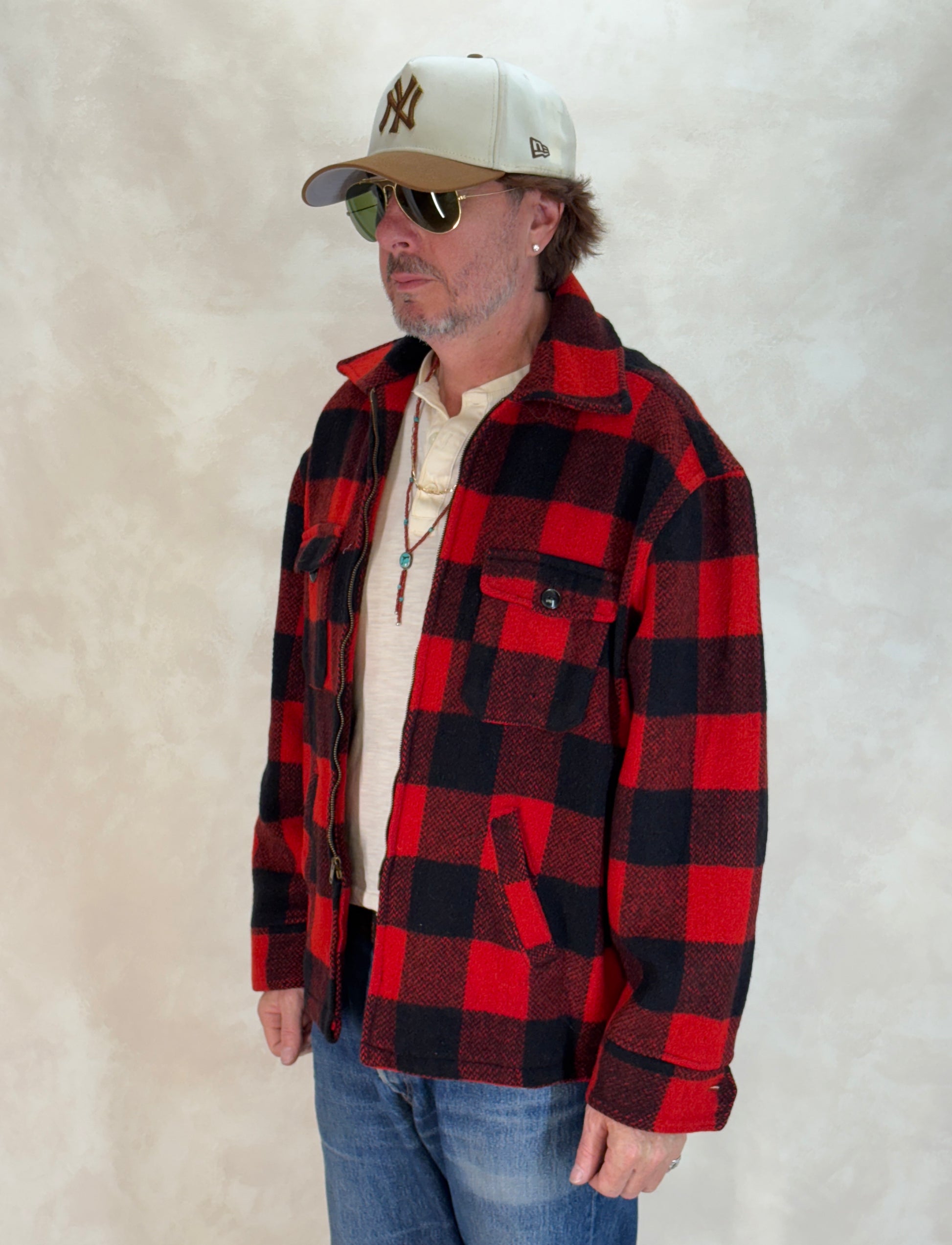 Size Large. Vintage 50s Utica N.Y. Wool Jacket – Red & Black – Zipper. Made in USA - USA Vintage Bcn