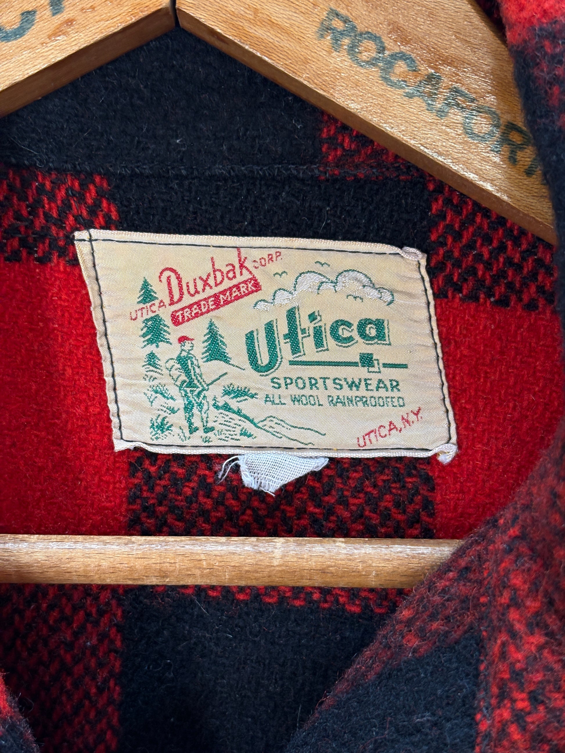 Size Large. Vintage 50s Utica N.Y. Wool Jacket – Red & Black – Zipper. Made in USA - USA Vintage Bcn