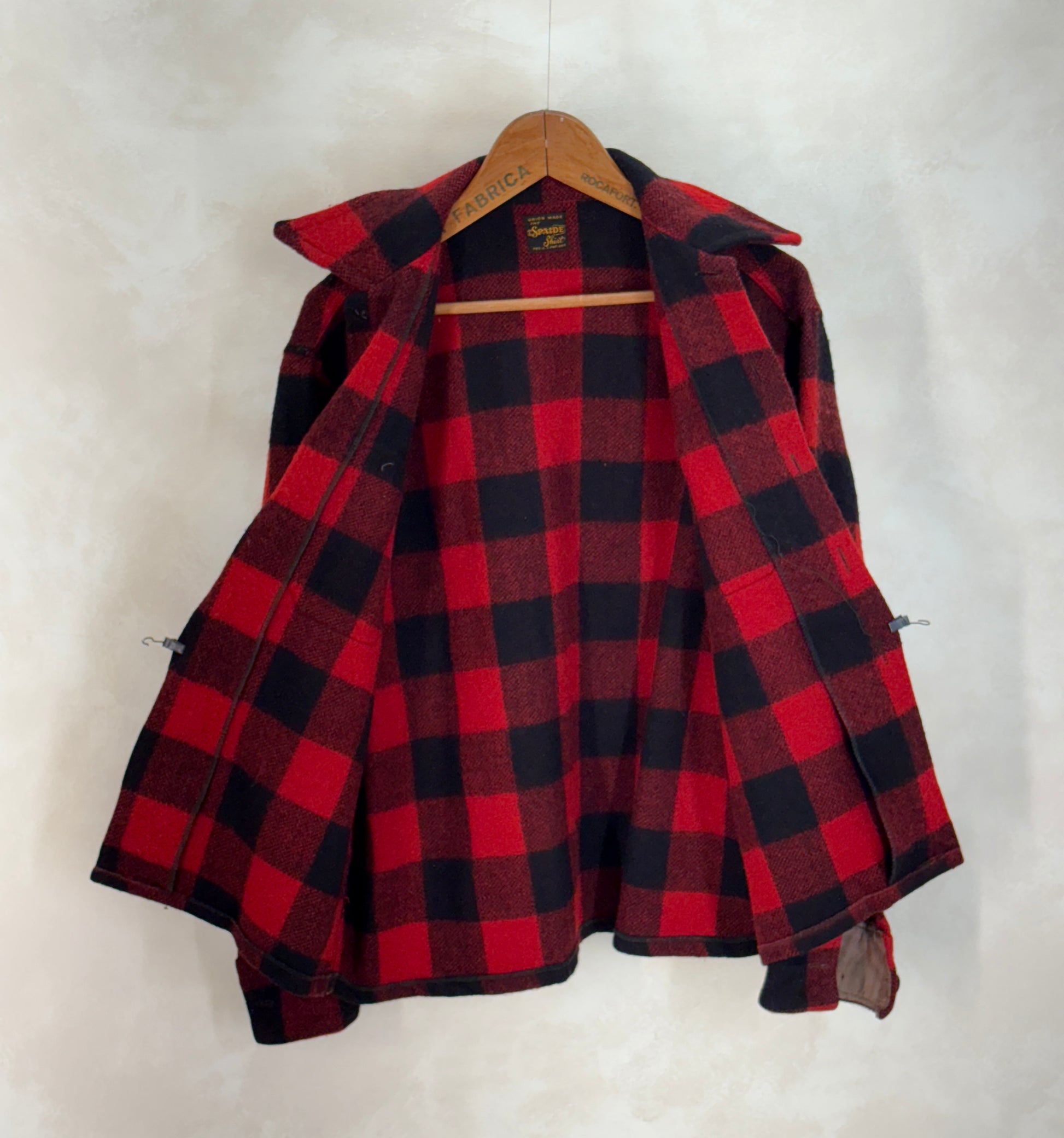 Size 40US / 50EU. Authentic 50s USA-Made Heavyweight Wool Plaid Shirt - USA Vintage Bcn
