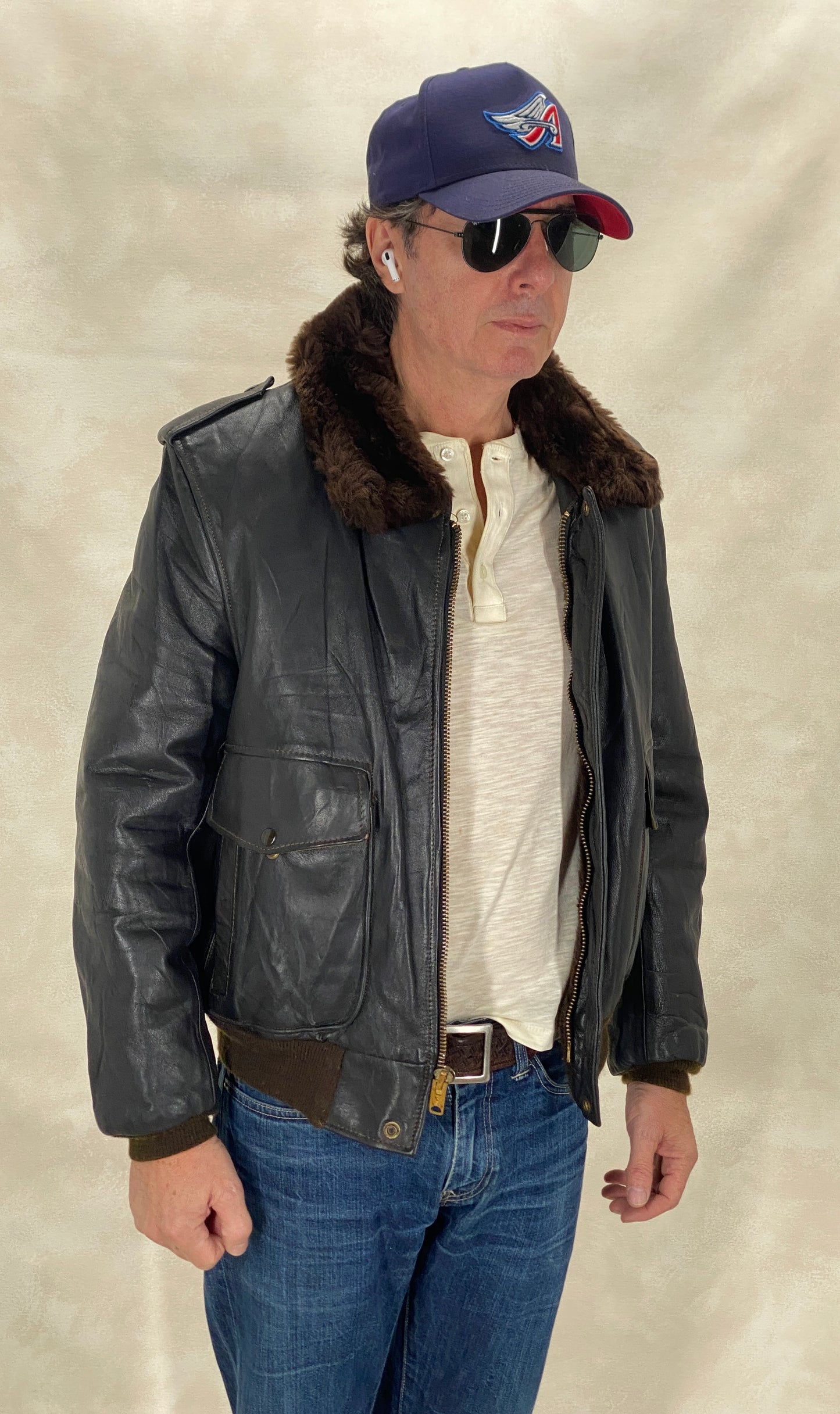 Size 42. Vintage leather bomber Flight Jacket Made In USA Aviator G-1 - USA Vintage Bcn