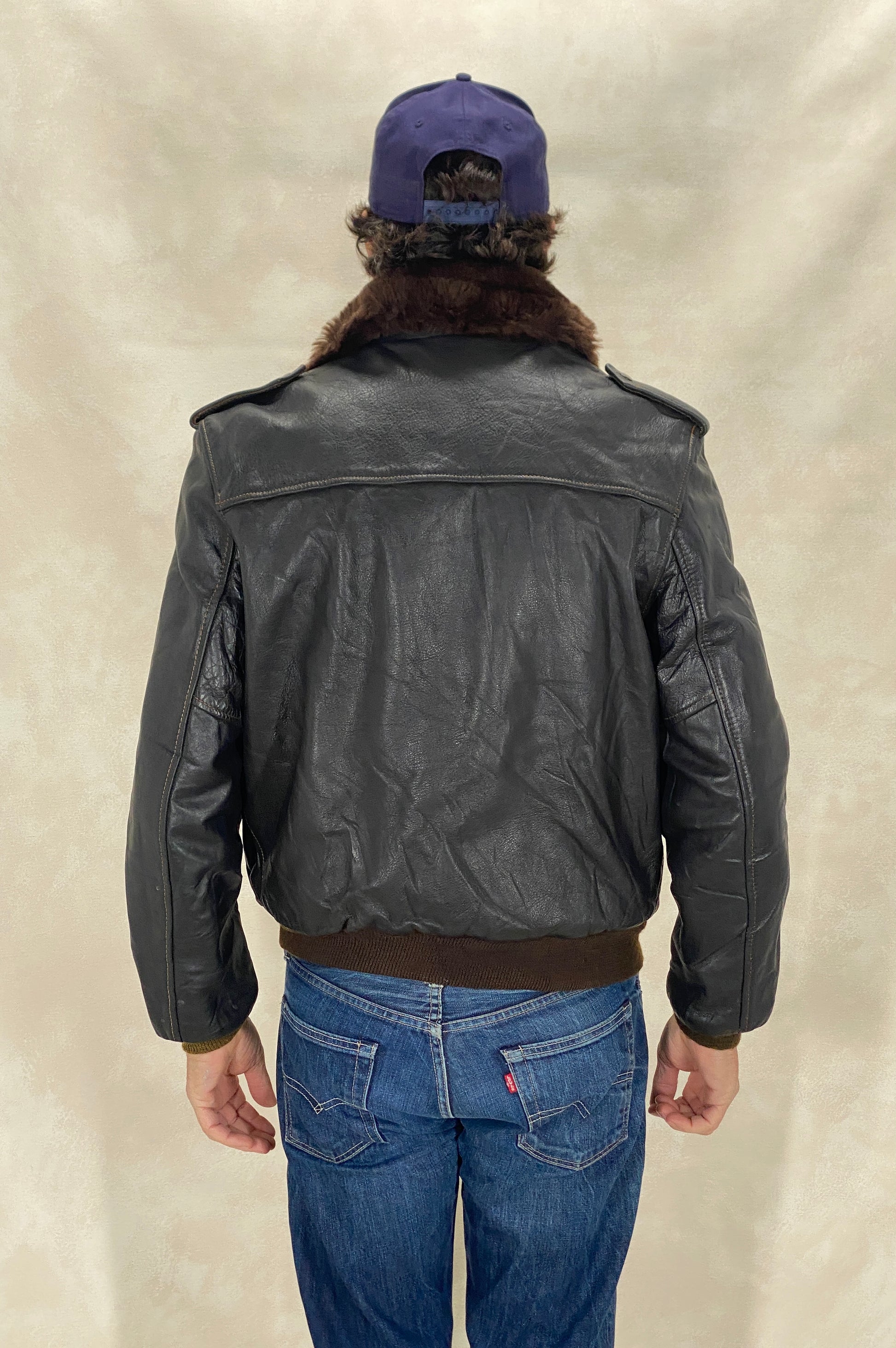 Size 42. Vintage leather bomber Flight Jacket Made In USA Aviator G-1 - USA Vintage Bcn