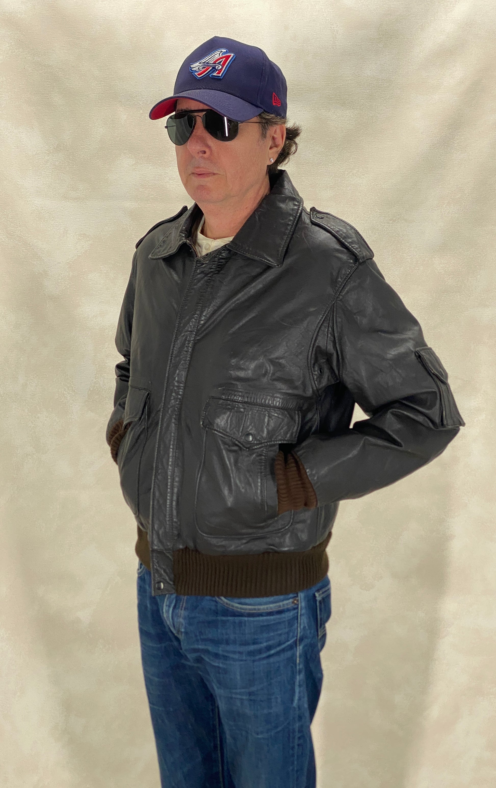 Vintage leather bomber flight aviator jacket, genuine leather, size 42US / 52EU.