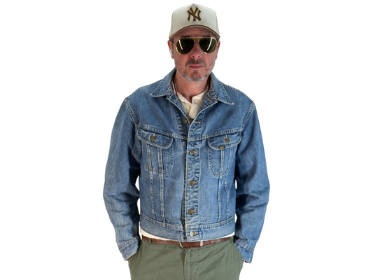 Size 42-44US / 52-54EU. Authentic 1970s Lee Denim Jacket – Made in USA – Twin Chest Pockets - USA Vintage Bcn