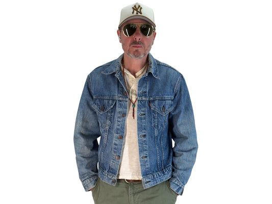 Size 44US / 54EU. Original 70s Levi’s Vintage Denim Jacket – 2 Front Pockets. Made in USA - USA Vintage Bcn