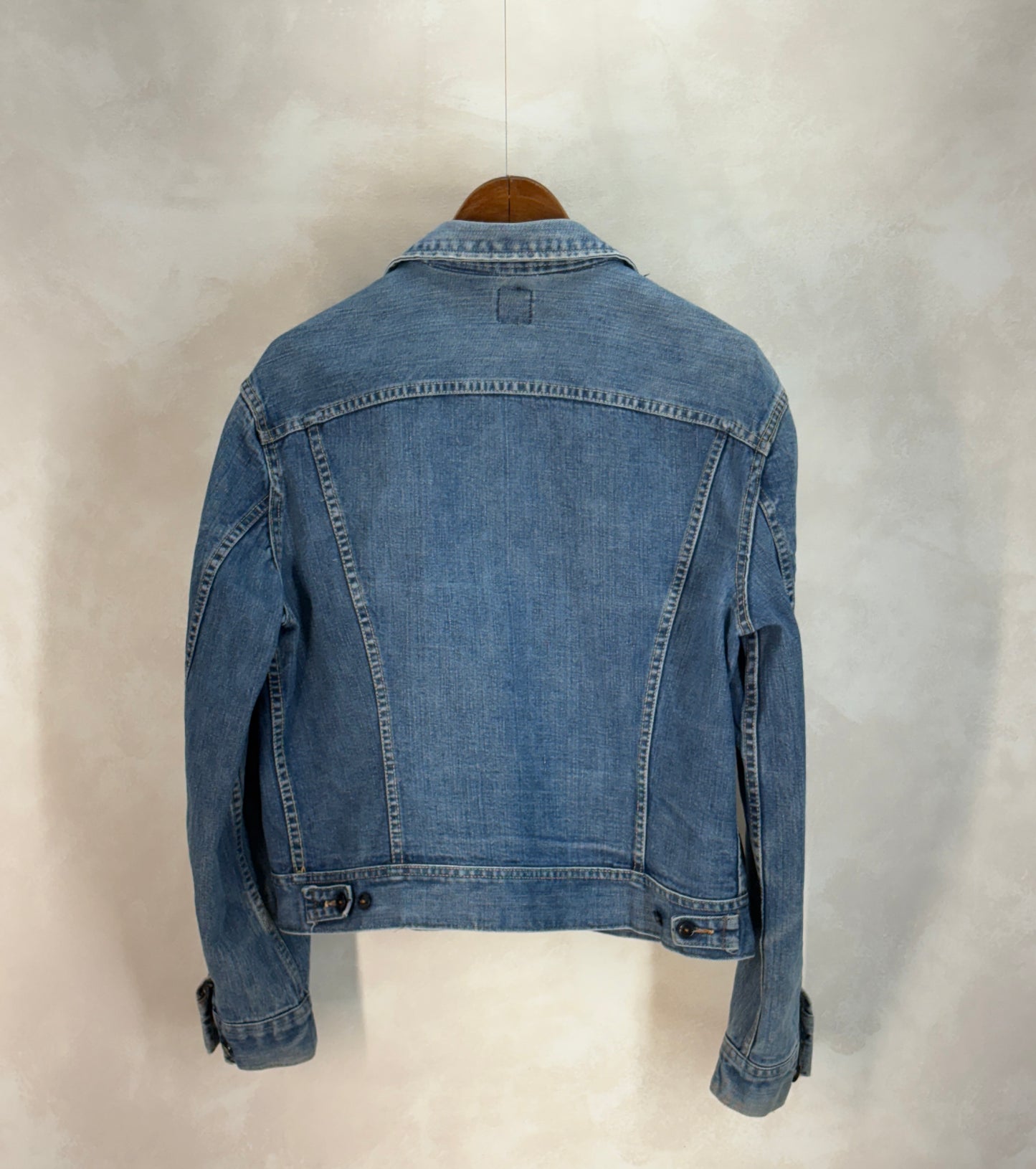 Size 42-44US / 52-54EU. Authentic 1970s Lee Denim Jacket – Made in USA – Twin Chest Pockets - USA Vintage Bcn