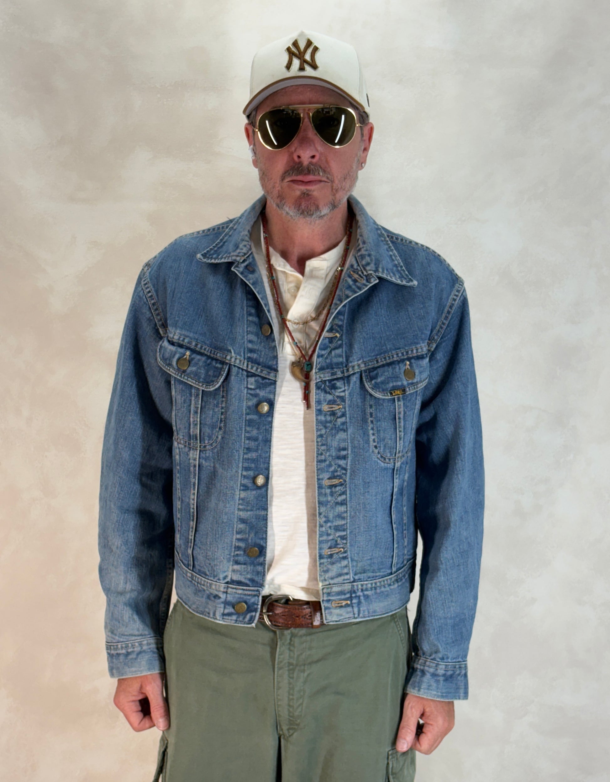 Size 42-44US / 52-54EU. Authentic 1970s Lee Denim Jacket – Made in USA – Twin Chest Pockets - USA Vintage Bcn
