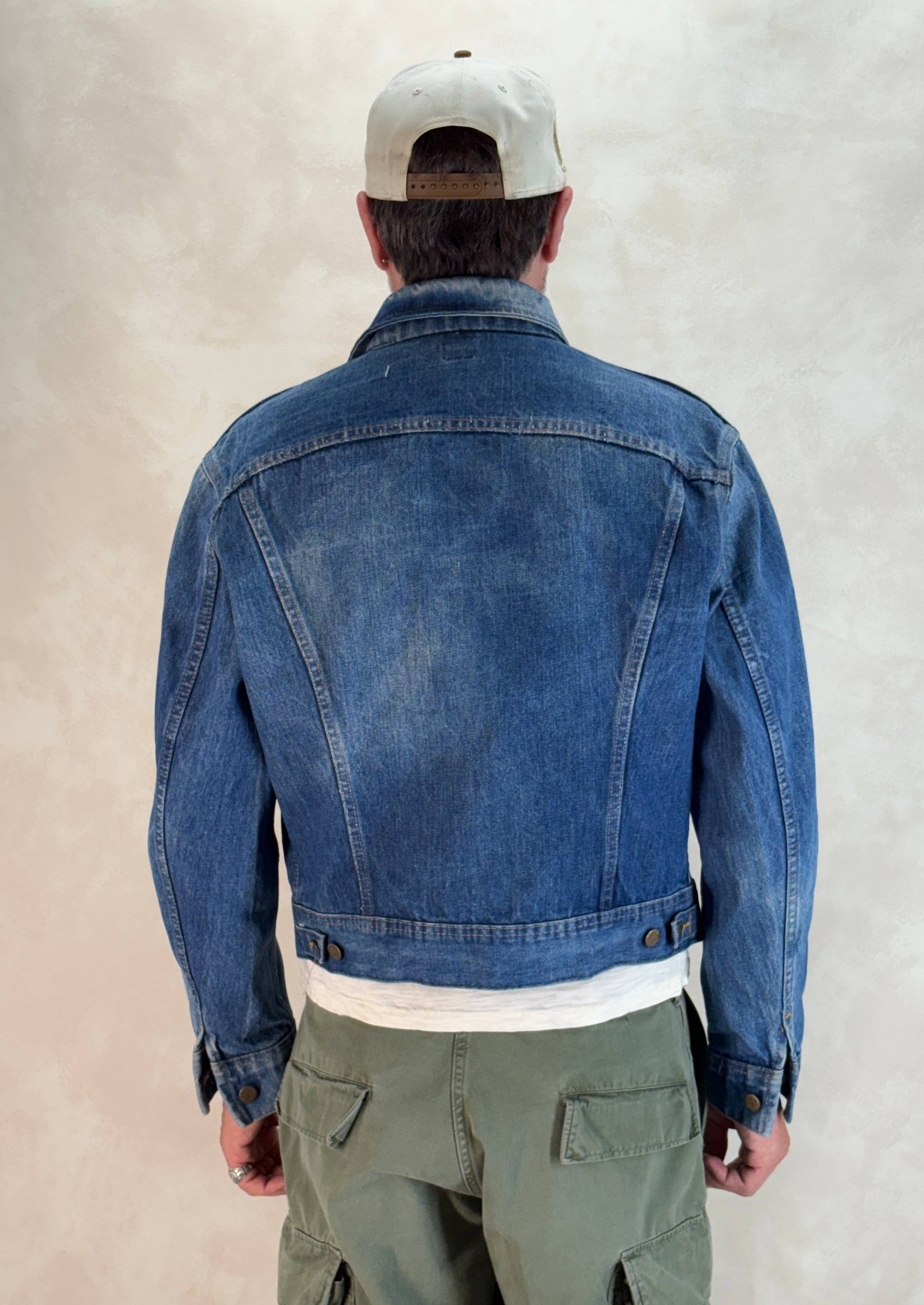 Size 42-44US / 52-54EU. Authentic 1970s Lee Denim Jacket – Made in USA – Two Chest Pockets - USA Vintage Bcn